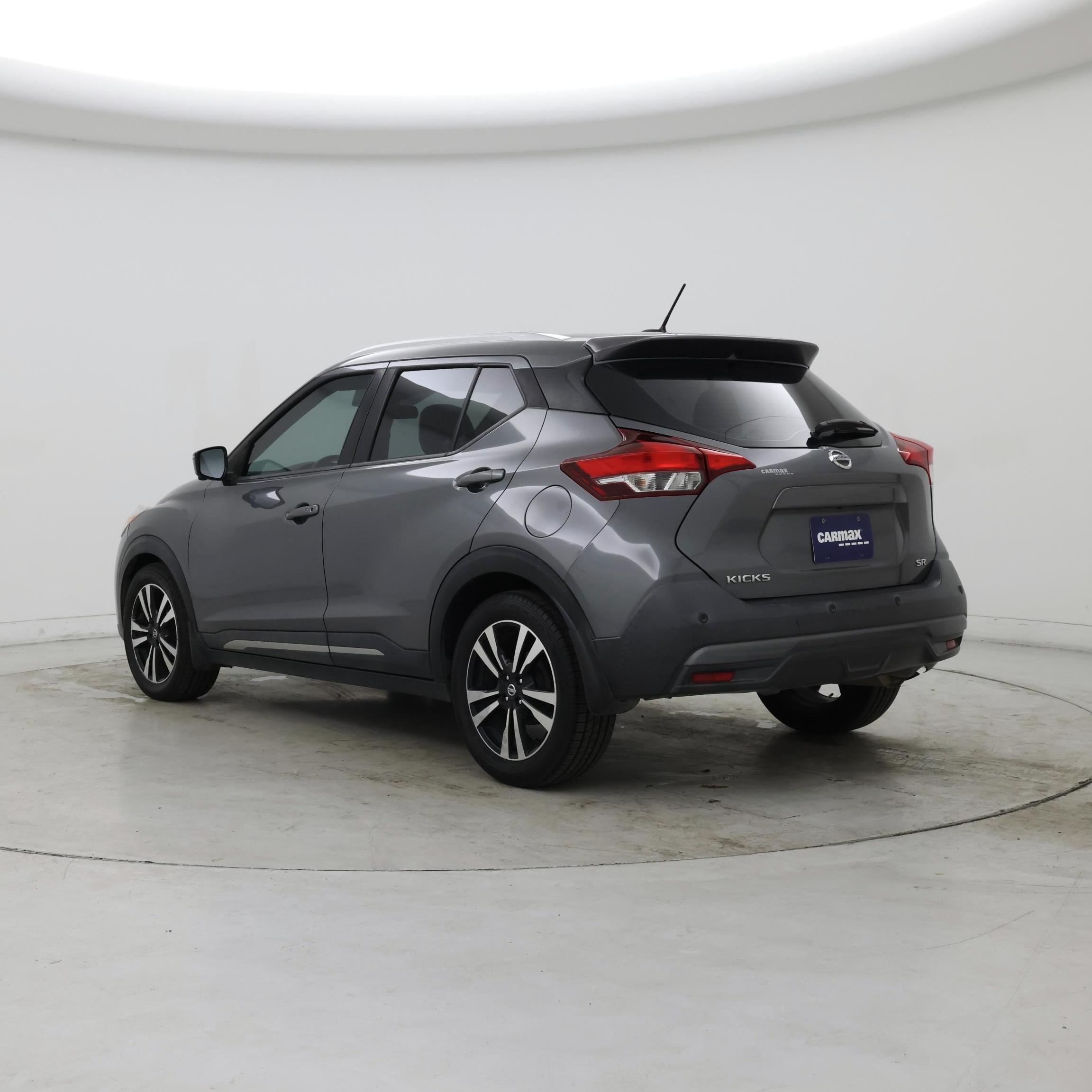 Thumbnail: 2020 Nissan Kicks - 2