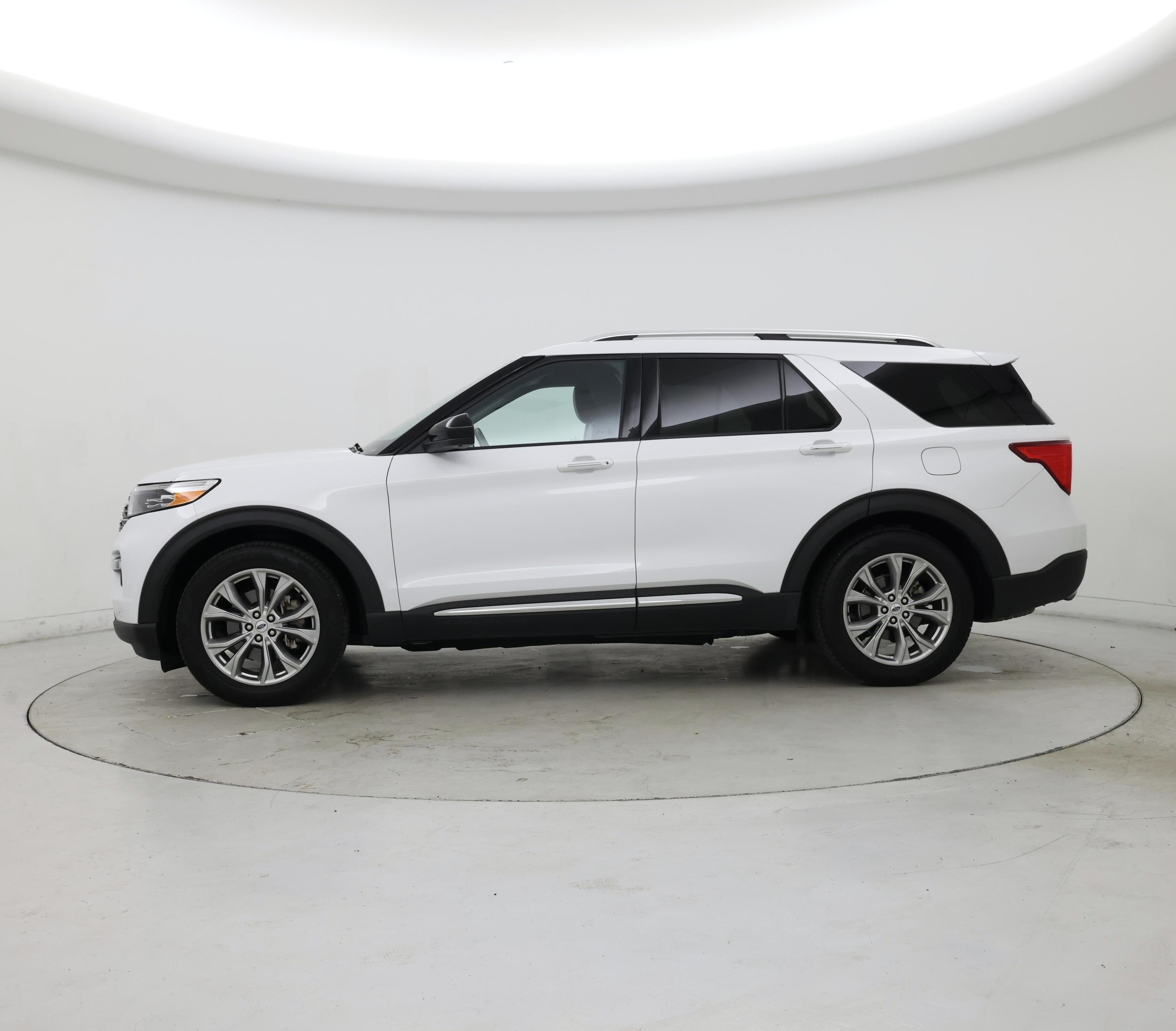 Thumbnail: 2023 Ford Explorer - 3