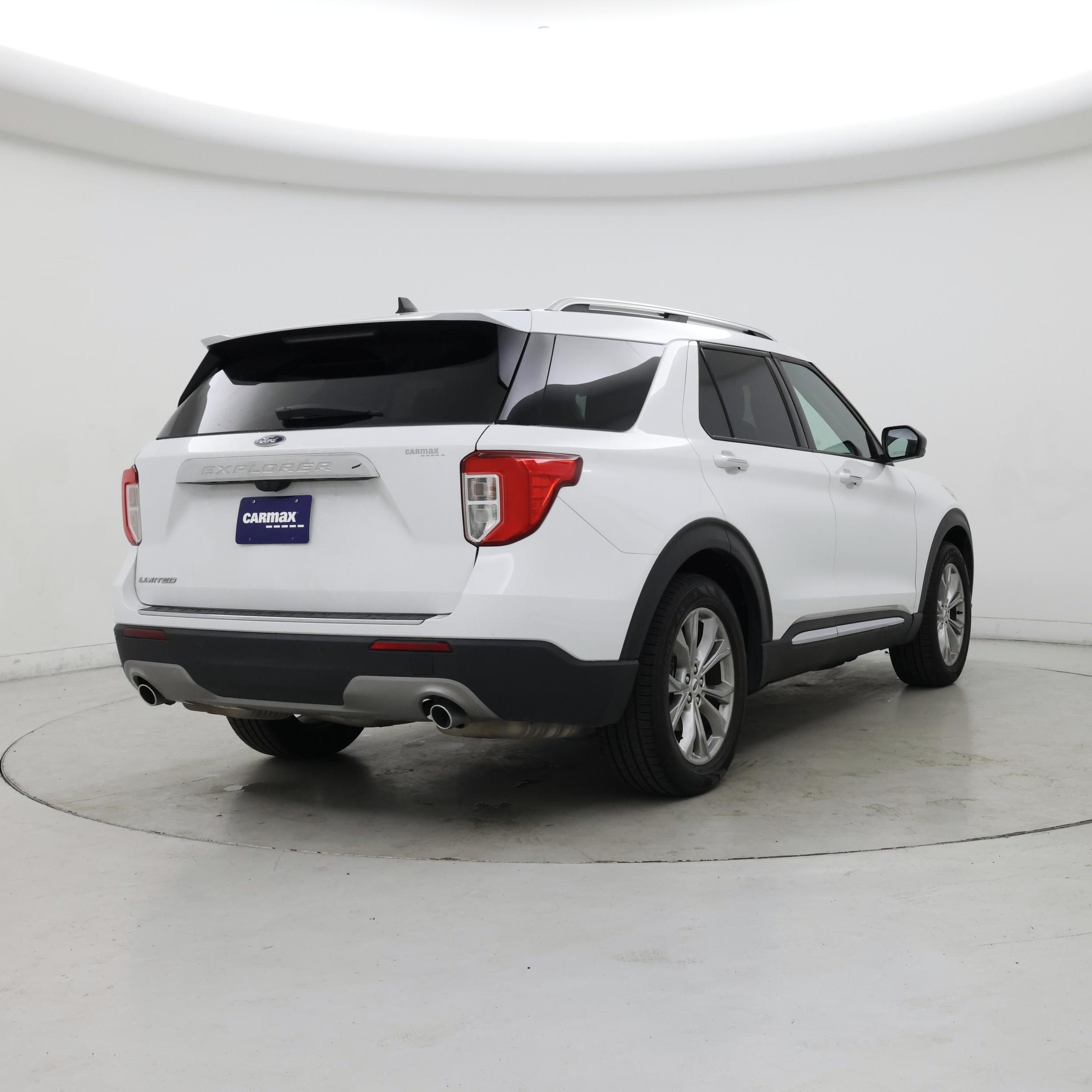 Thumbnail: 2023 Ford Explorer - 8