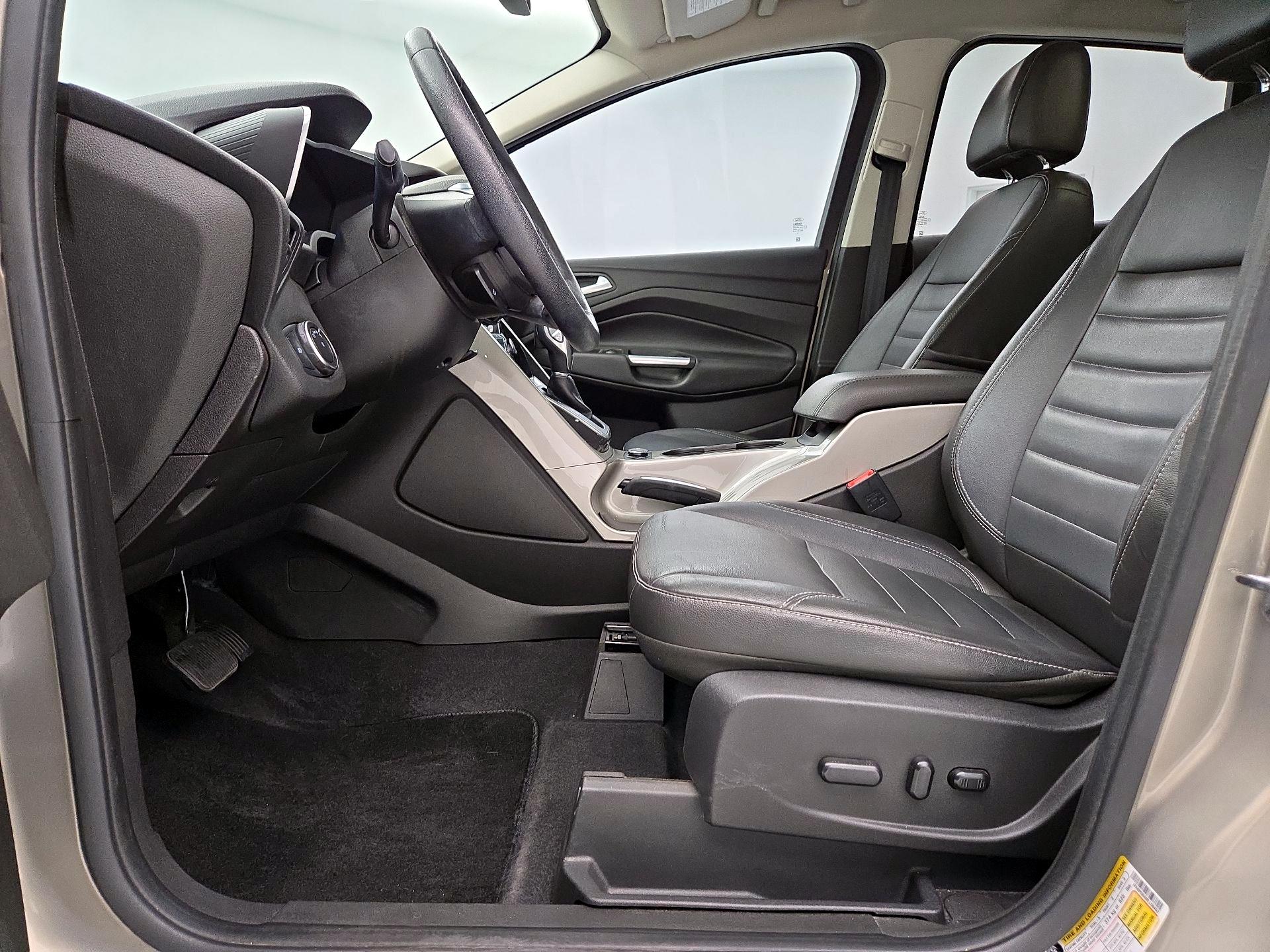 Thumbnail: 2015 Ford C-Max - 11