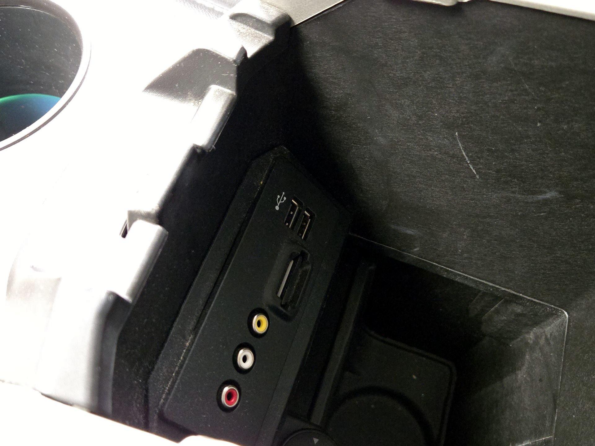 Thumbnail: 2015 Ford C-Max - 19