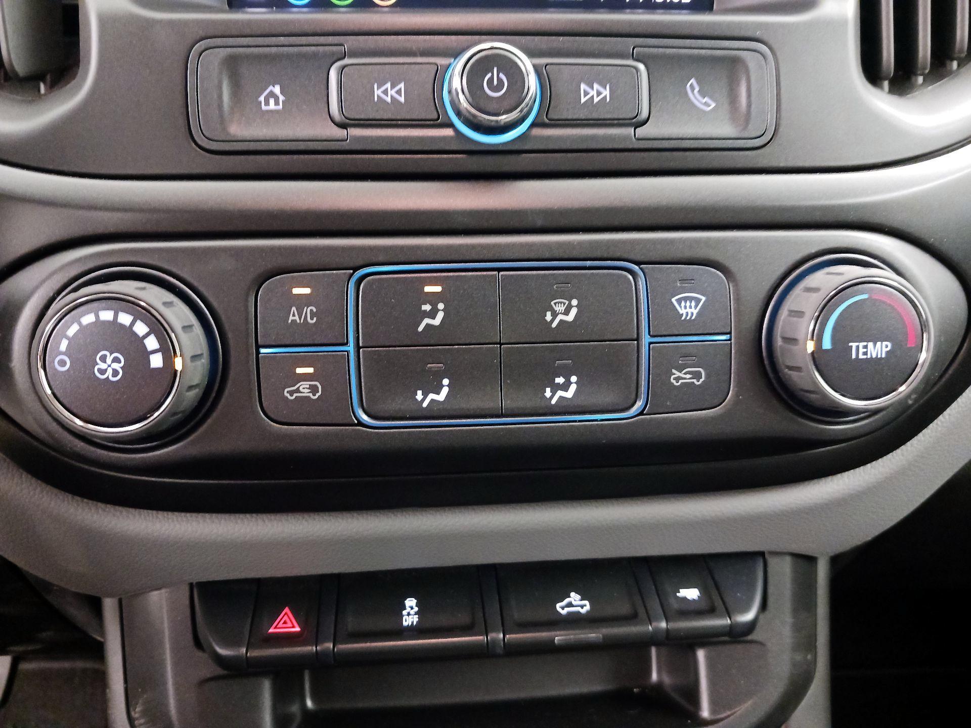 Thumbnail: 2021 Chevrolet Colorado - 16