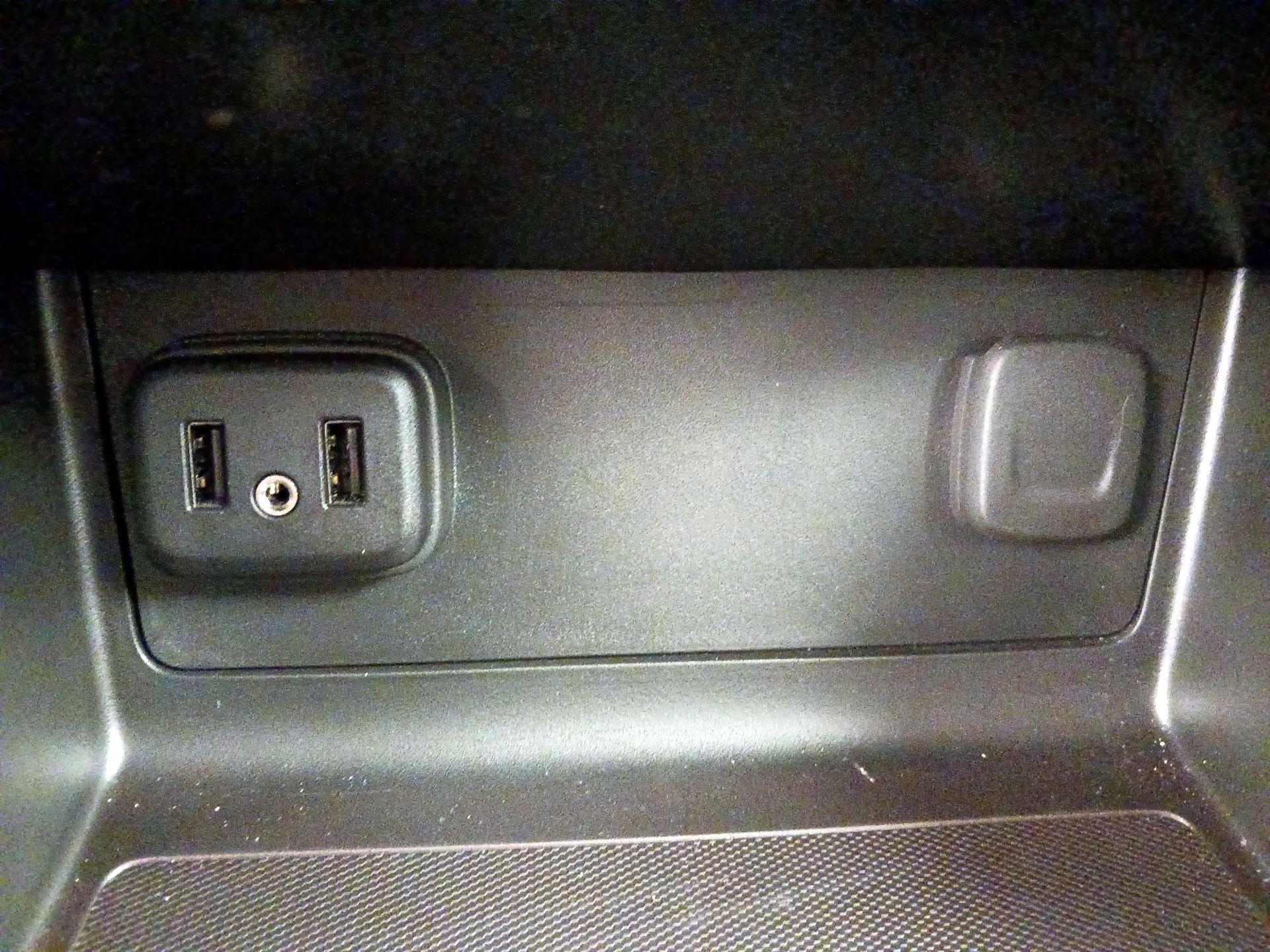 Thumbnail: 2021 Chevrolet Colorado - 18