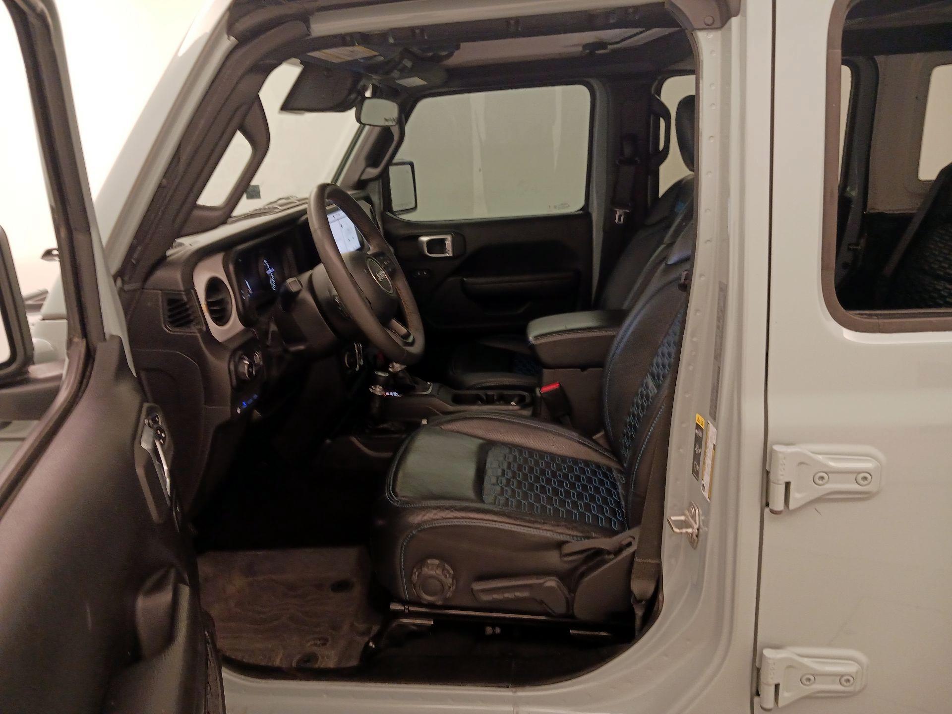 Thumbnail: 2024 Jeep Wrangler - 11