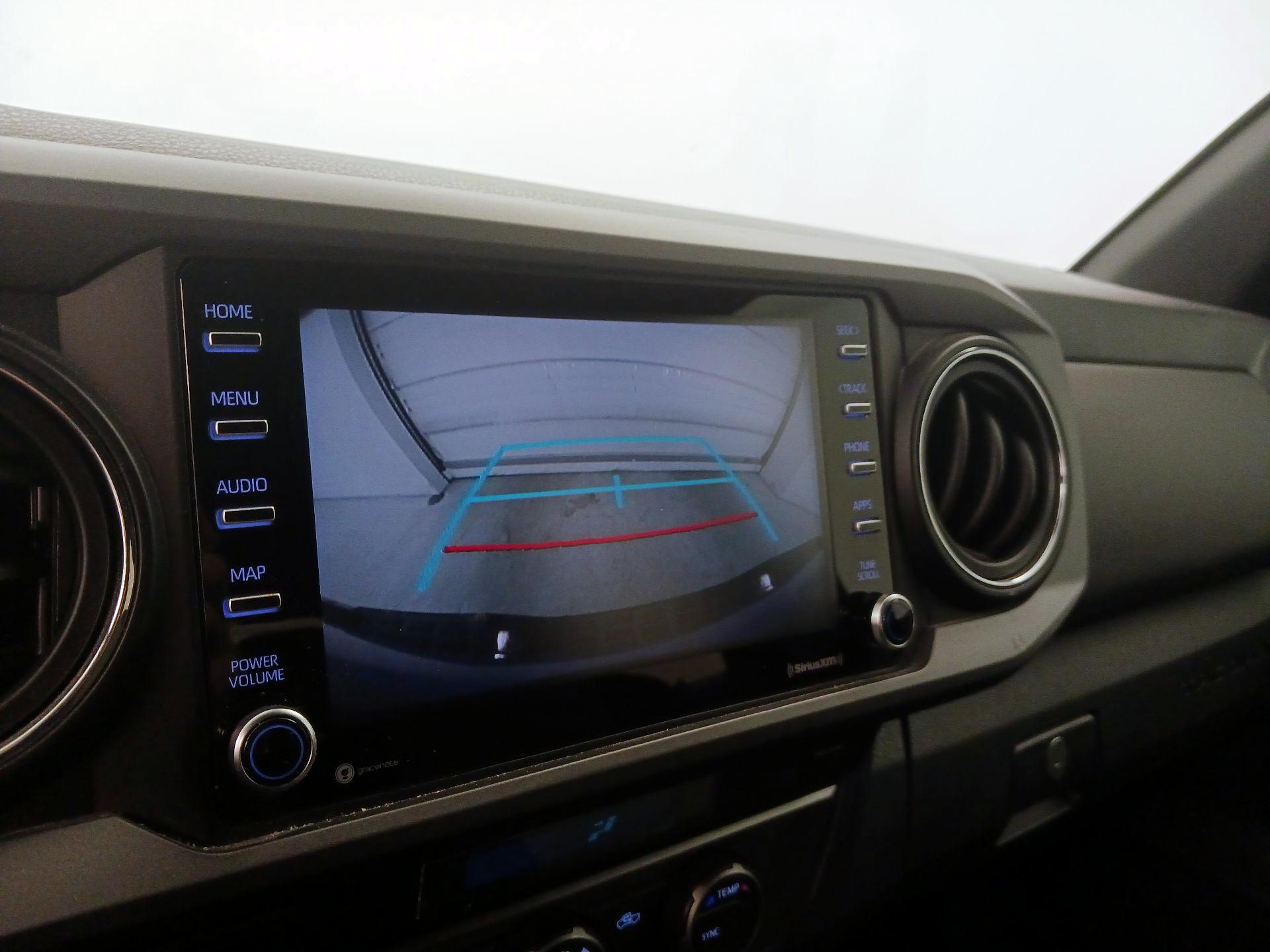 Thumbnail: 2021 Toyota Tacoma - 14