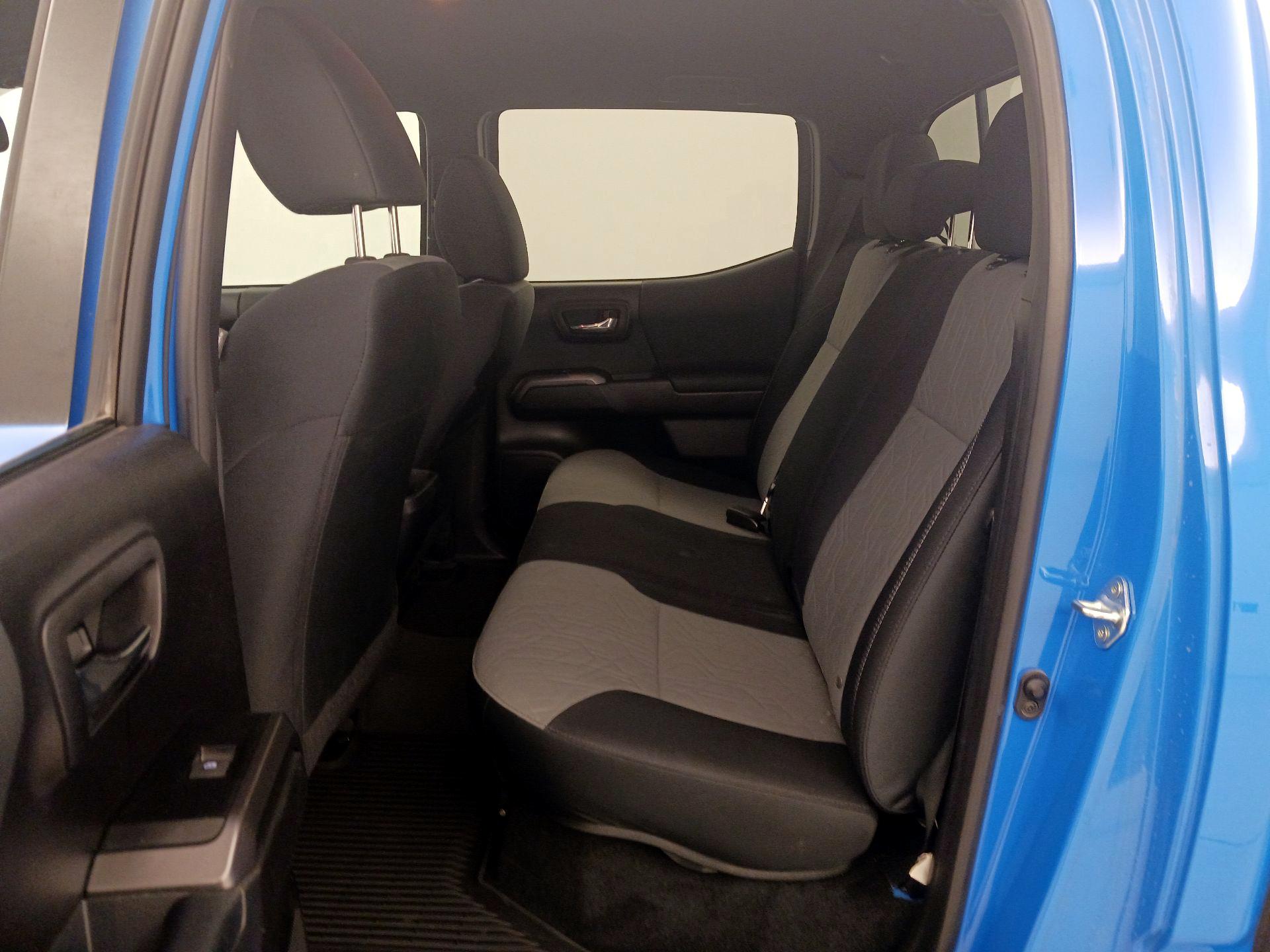 Thumbnail: 2021 Toyota Tacoma - 19