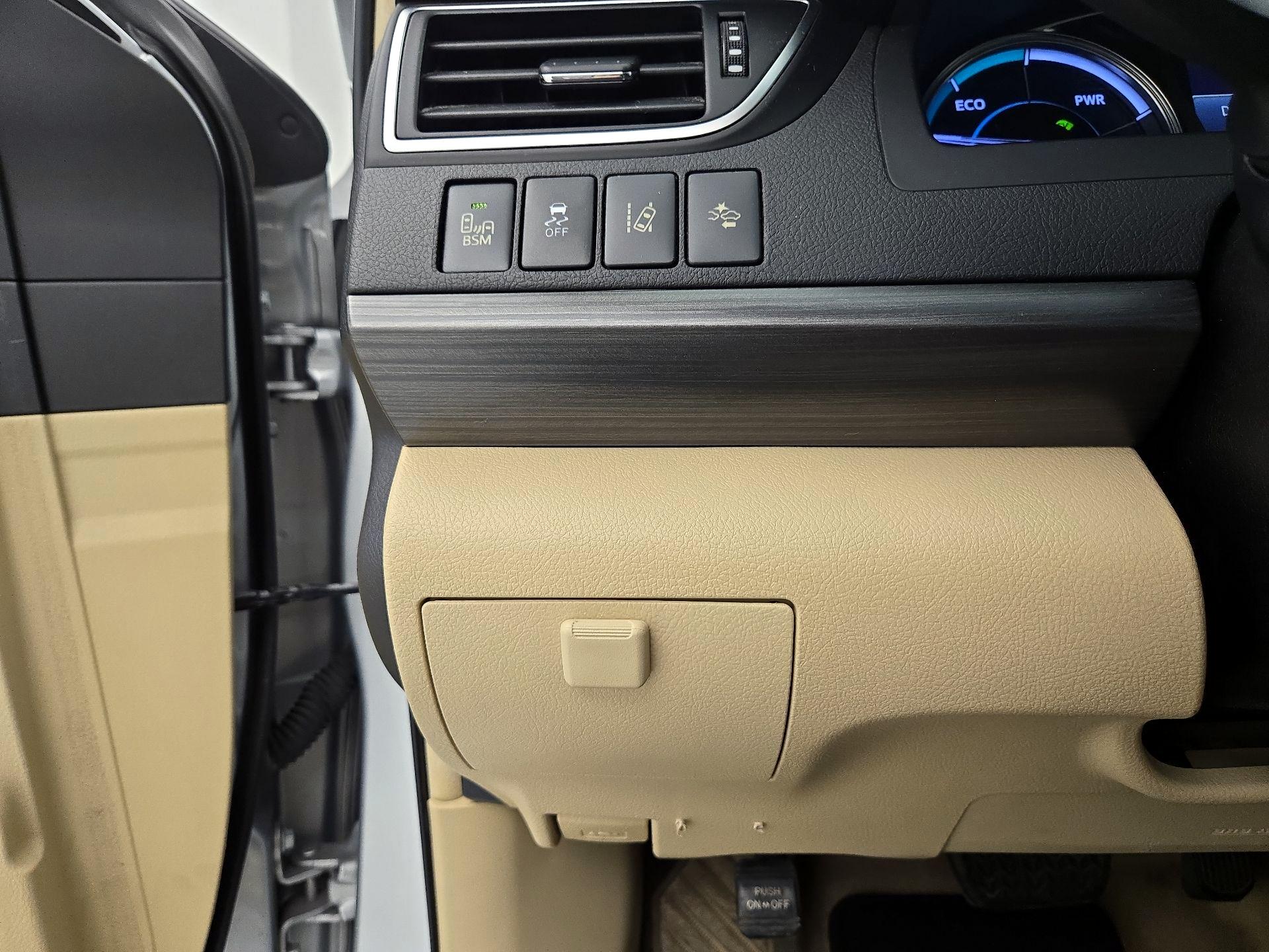 Thumbnail: 2015 Toyota Camry - 13