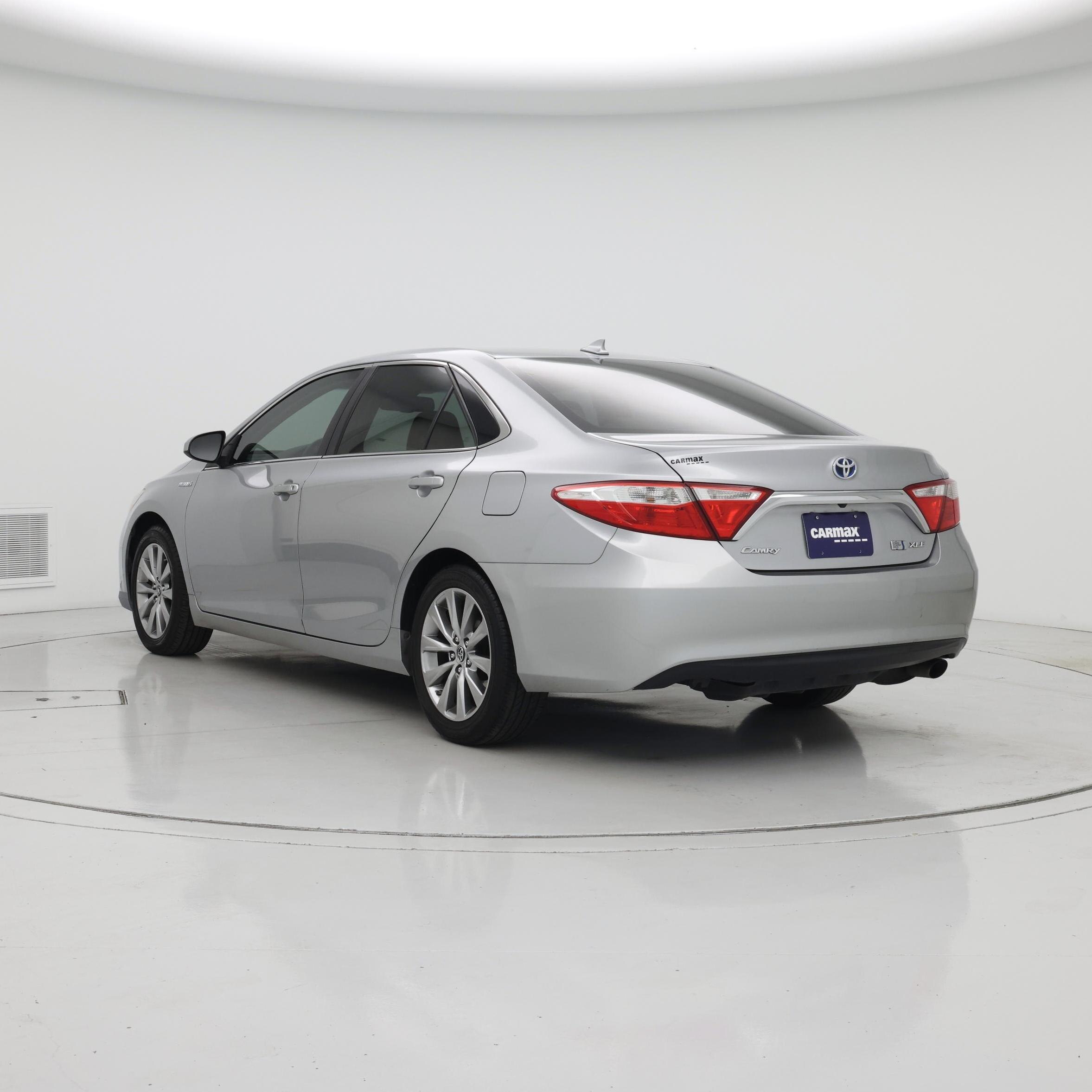 Thumbnail: 2015 Toyota Camry - 2