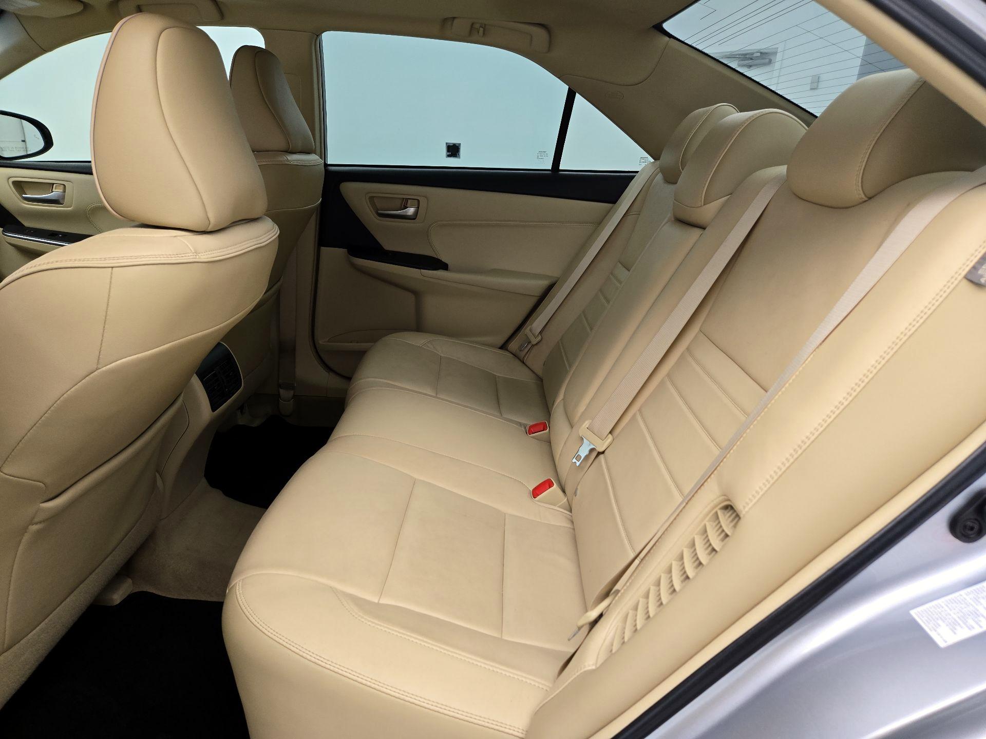 Thumbnail: 2015 Toyota Camry - 20