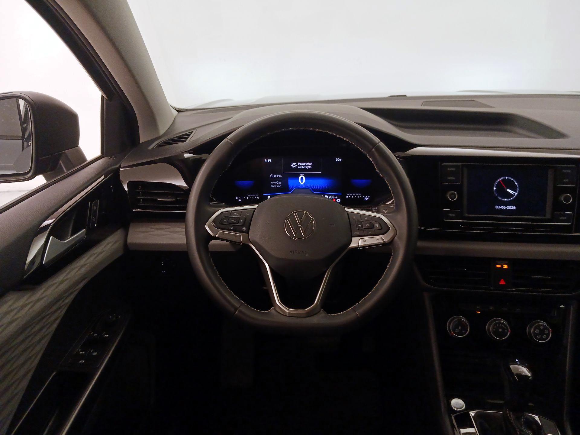 Thumbnail: 2023 Volkswagen Taos - 10