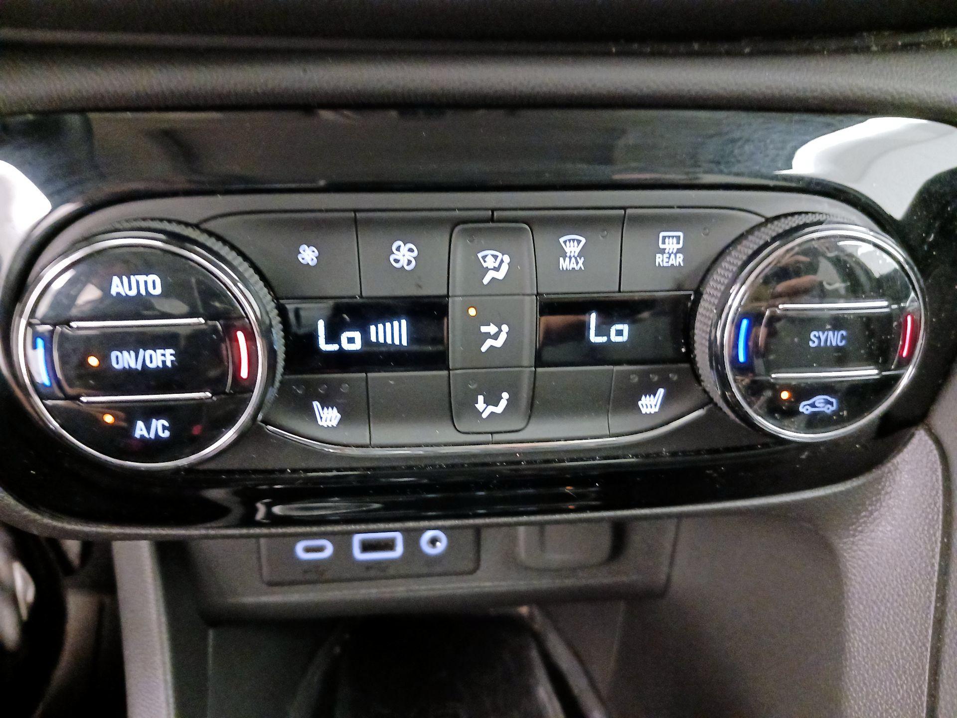 Thumbnail: 2023 Buick Encore GX - 17