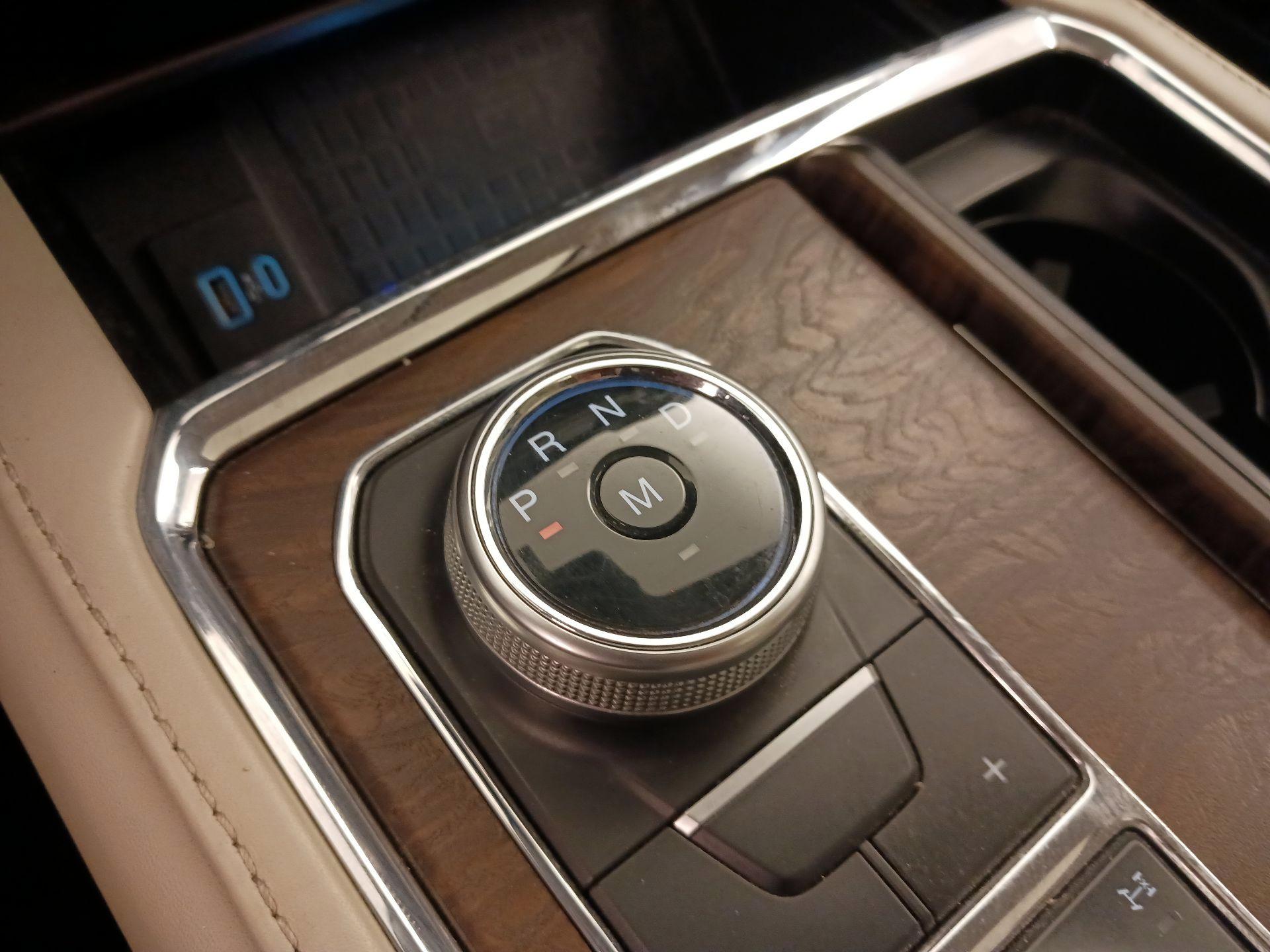 Thumbnail: 2020 Ford Expedition - 18