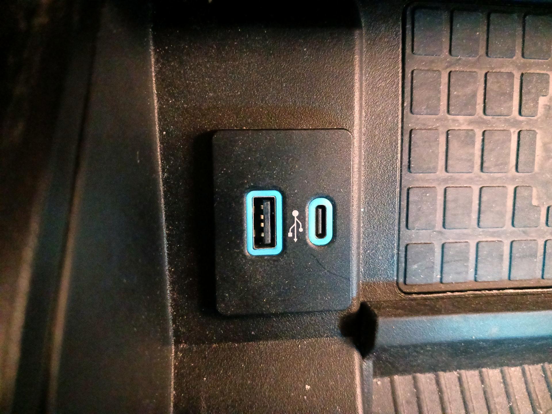 Thumbnail: 2020 Ford Expedition - 19