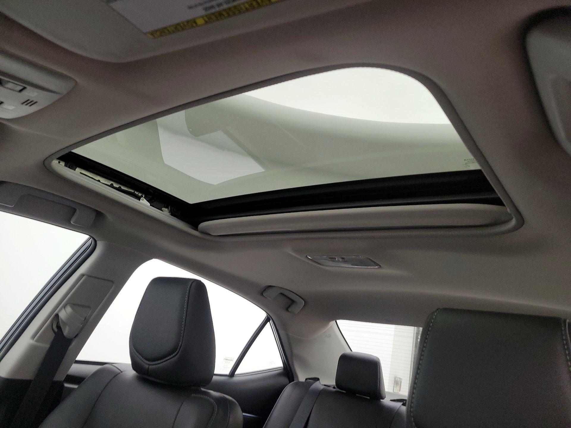 Thumbnail: 2016 Toyota Corolla - 19