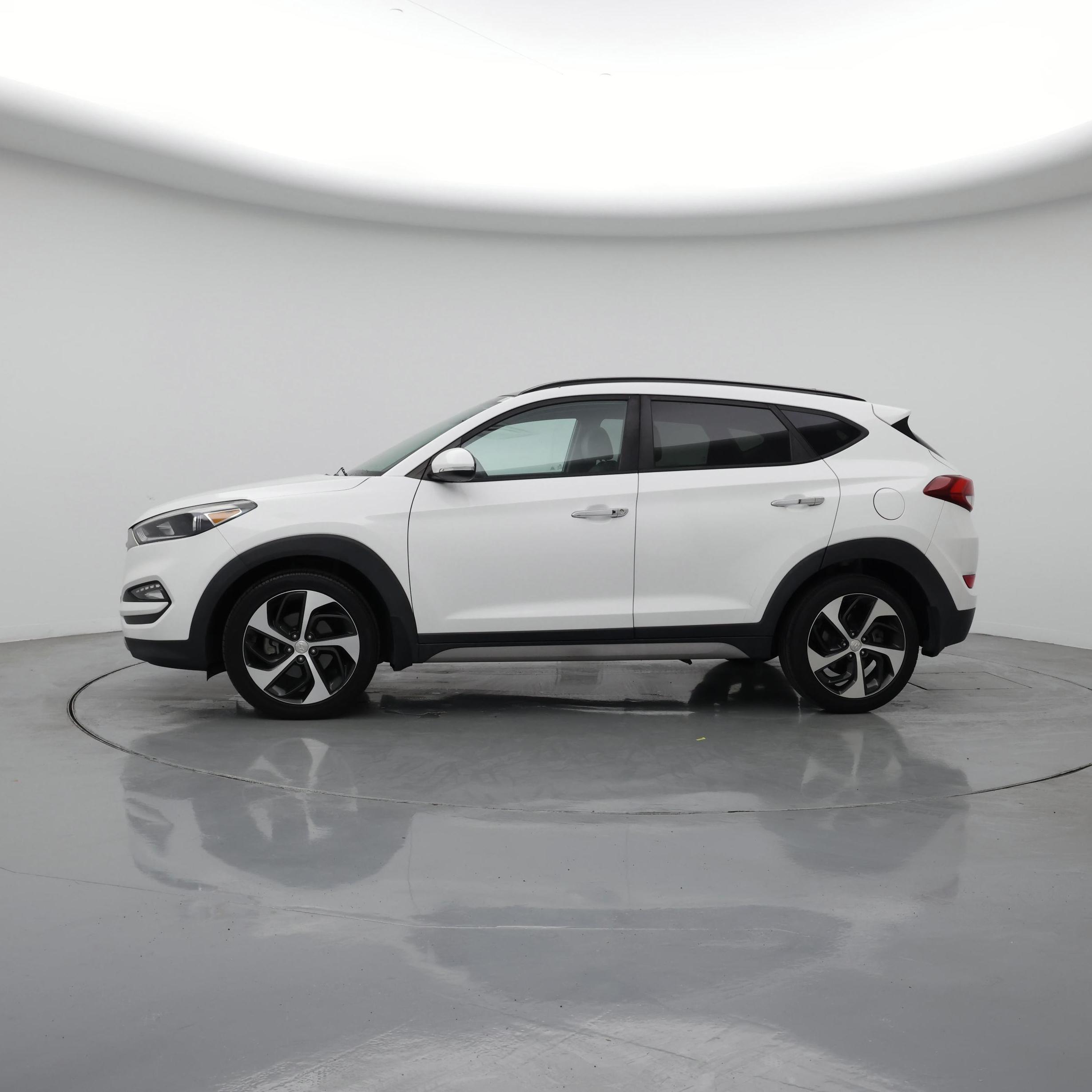 Thumbnail: 2018 Hyundai Tucson - 3