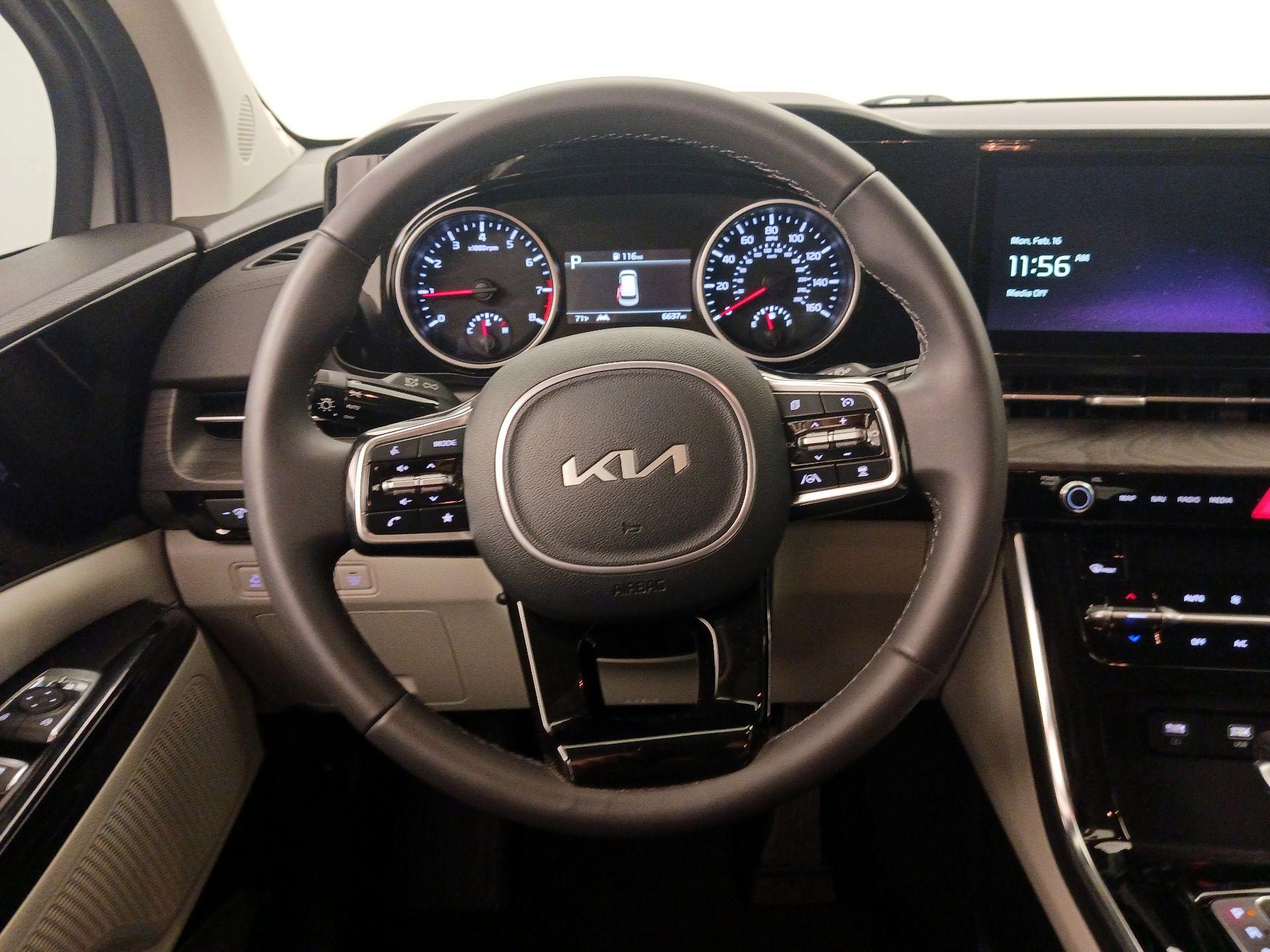 Thumbnail: 2024 Kia Carnival - 10