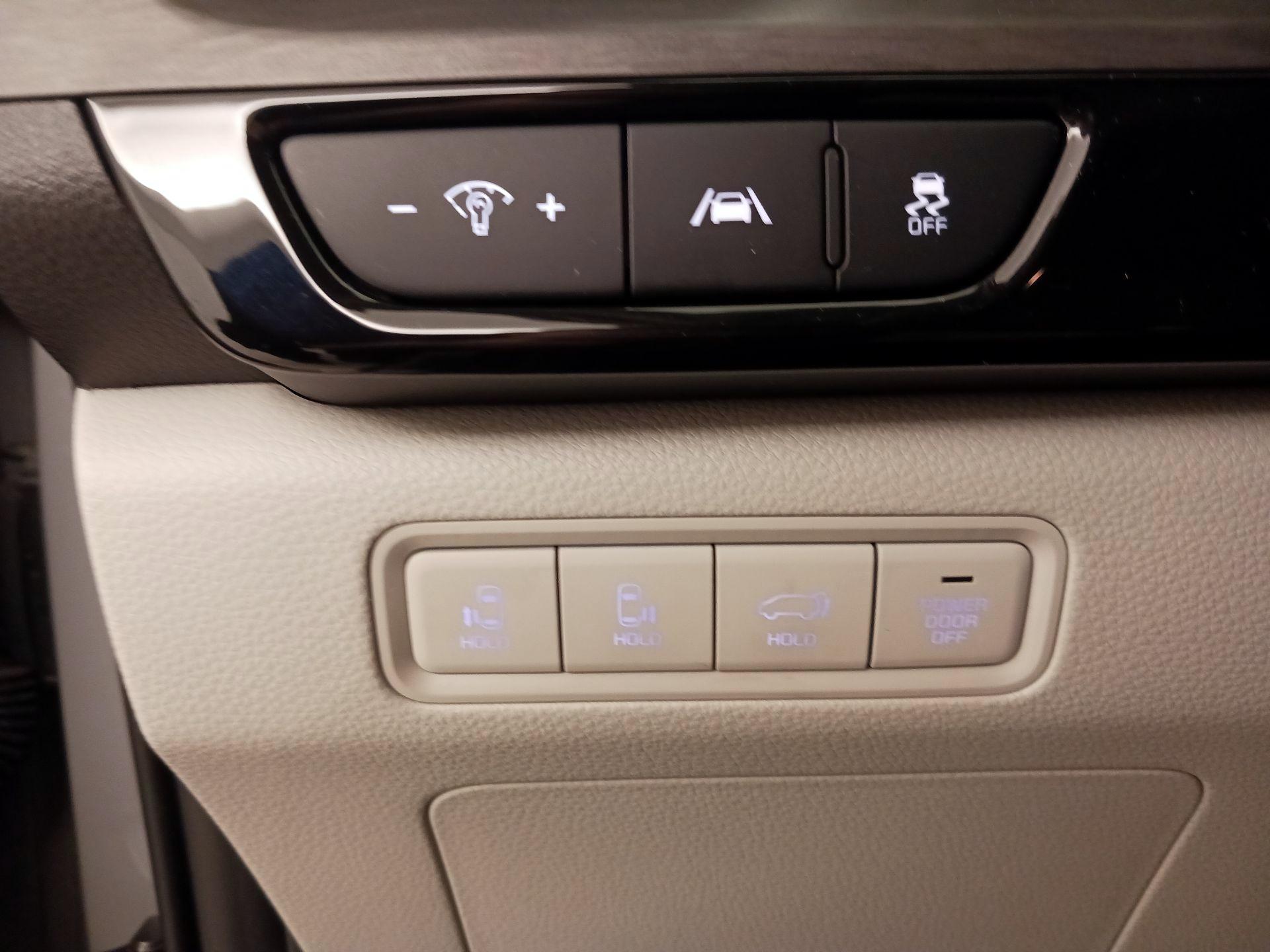 Thumbnail: 2024 Kia Carnival - 13