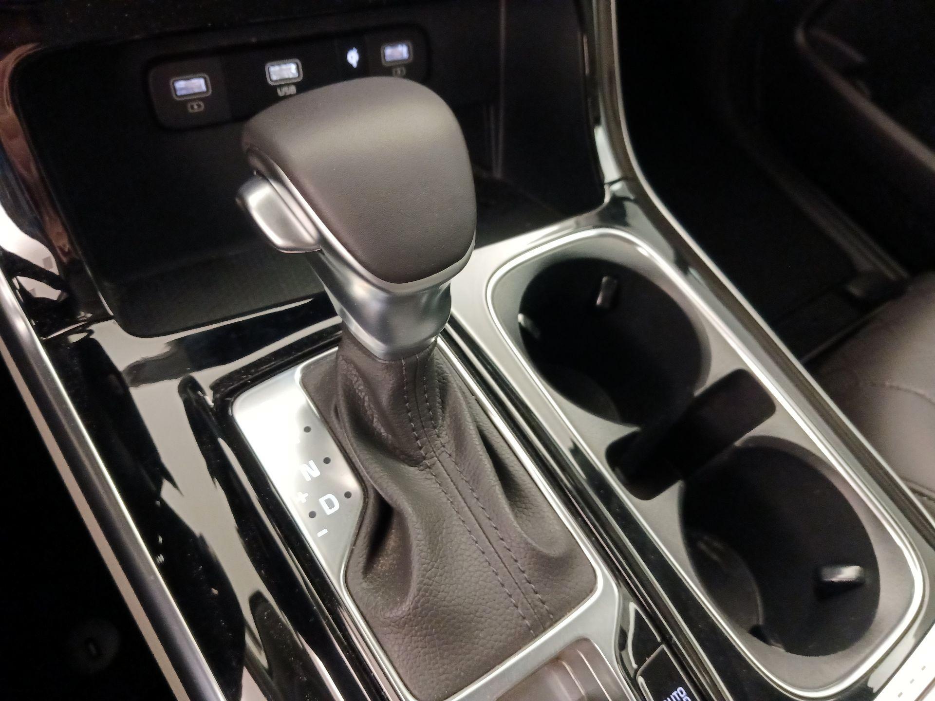 Thumbnail: 2024 Kia Carnival - 18