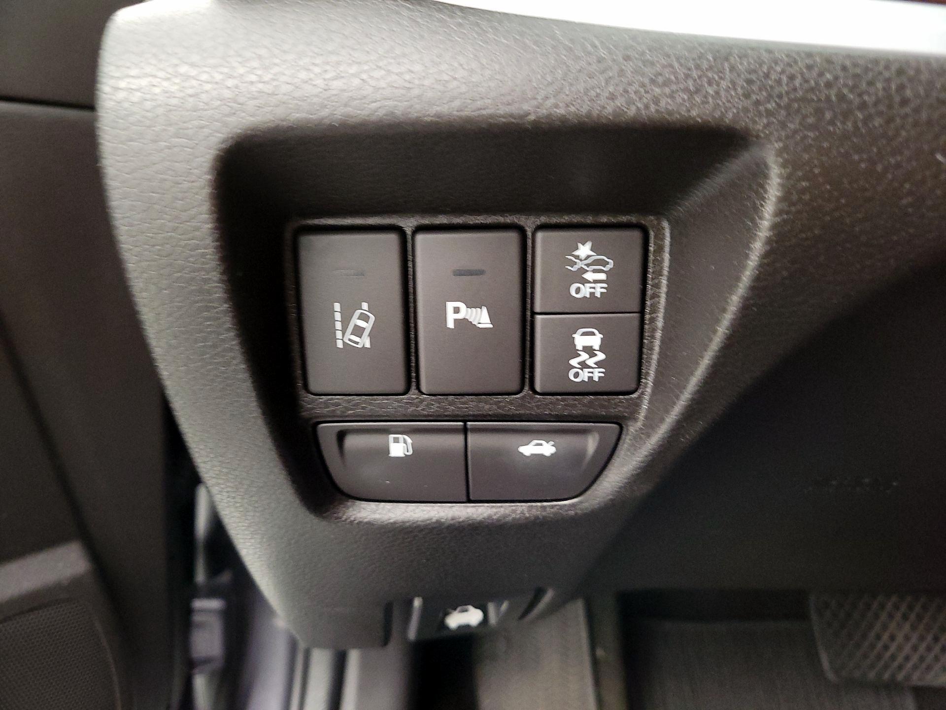 Thumbnail: 2017 Acura TLX - 13