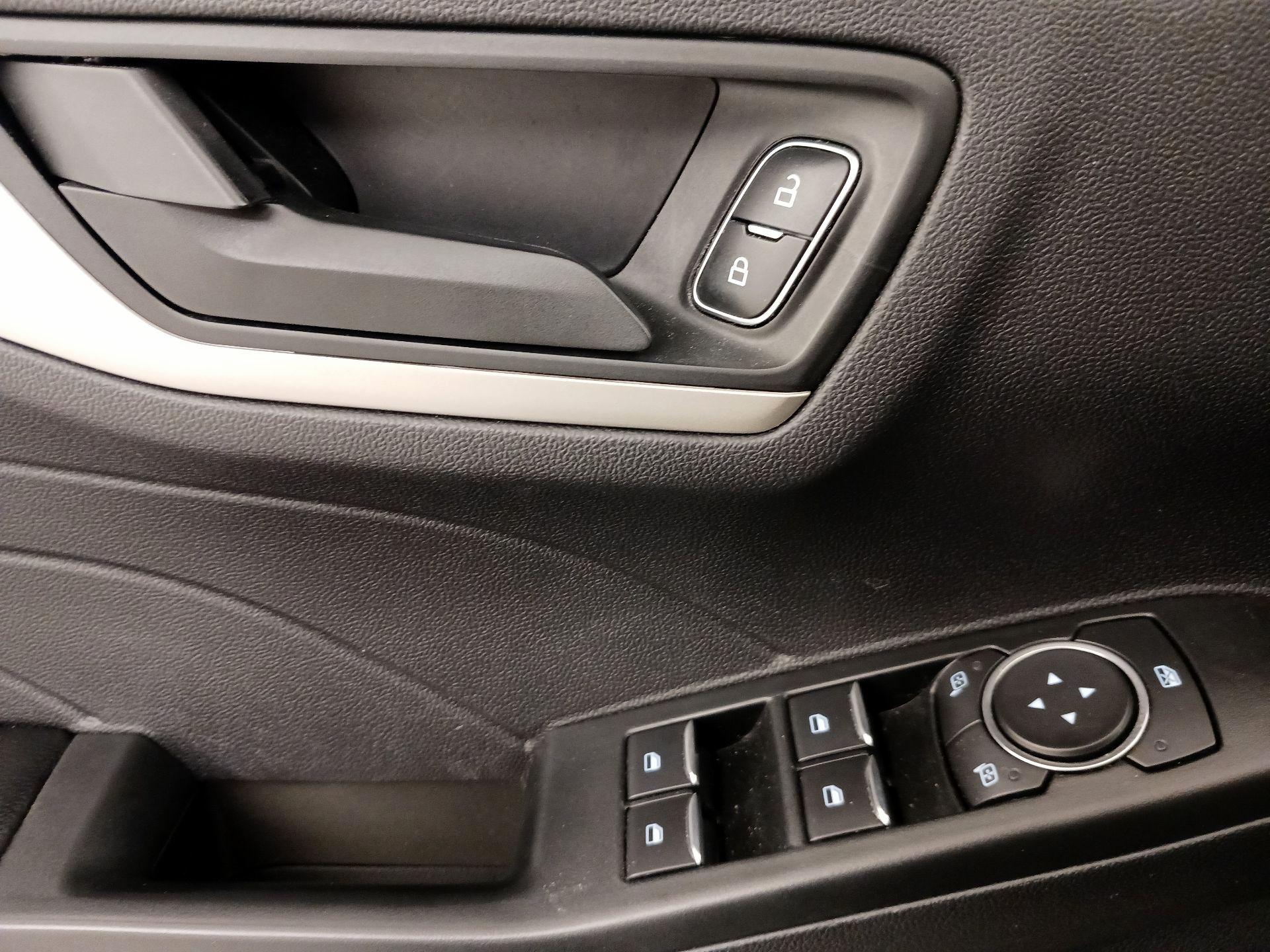 Thumbnail: 2022 Ford Escape - 12