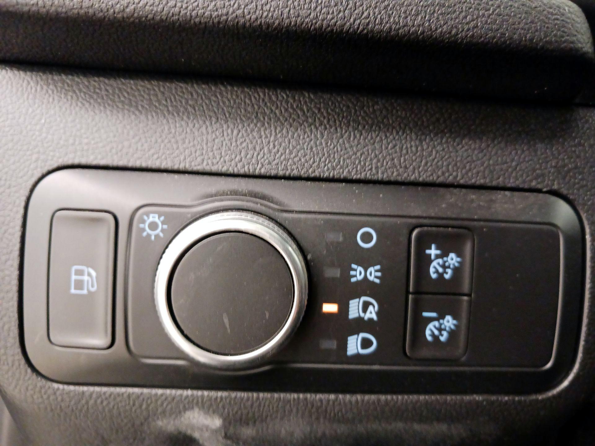 Thumbnail: 2022 Ford Escape - 13