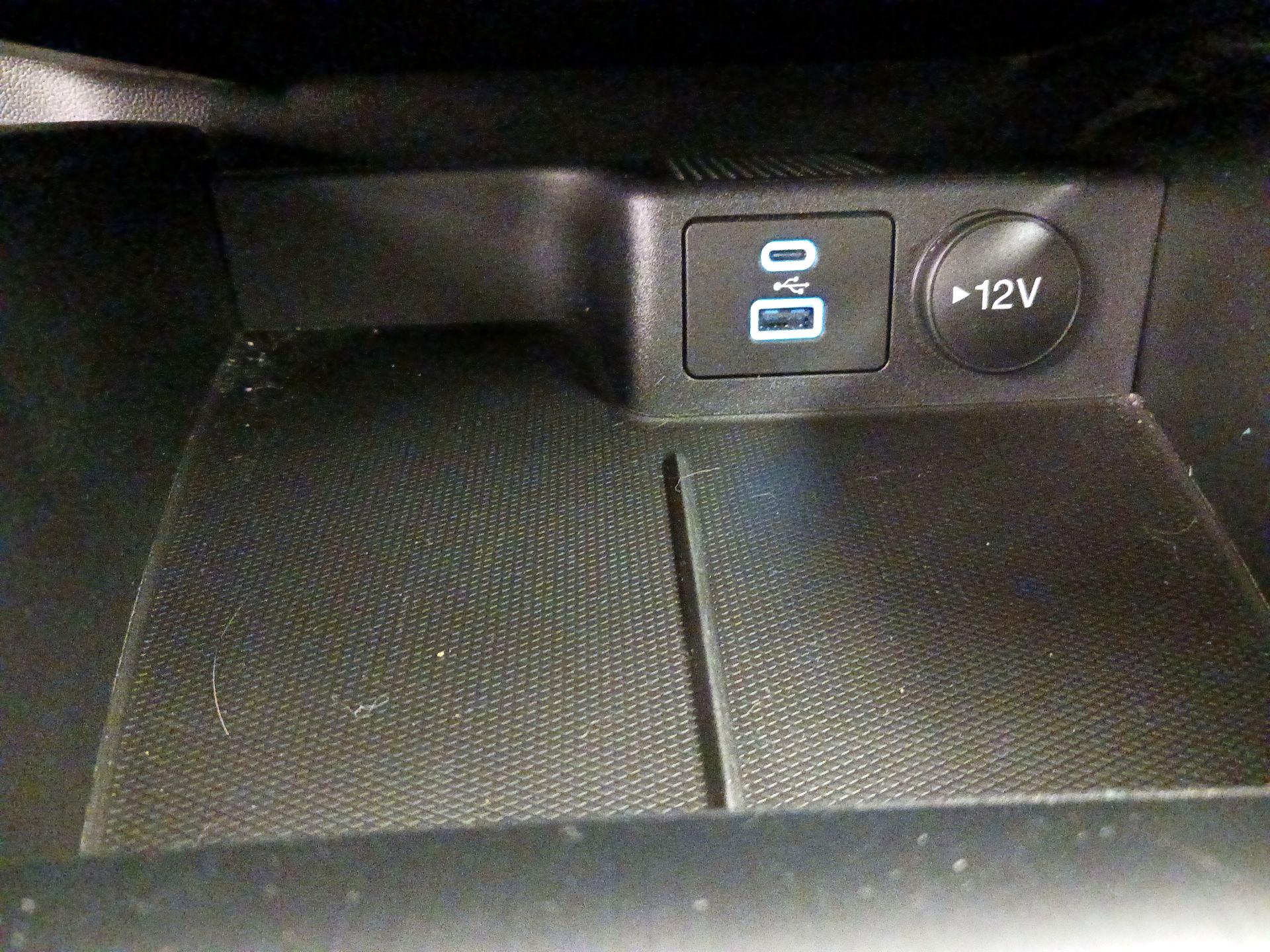 Thumbnail: 2022 Ford Escape - 18