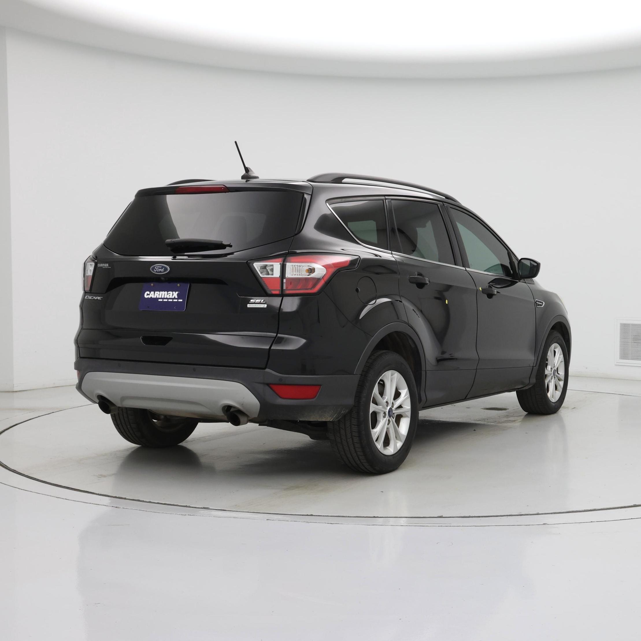 Thumbnail: 2018 Ford Escape - 8