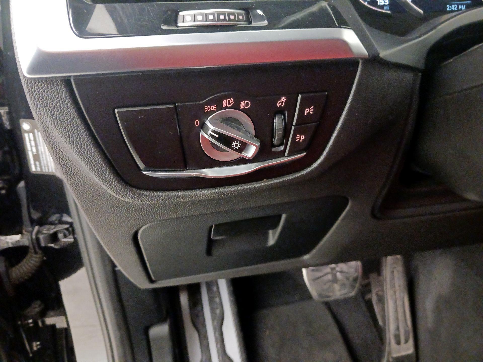 Thumbnail: 2020 BMW X3 - 13