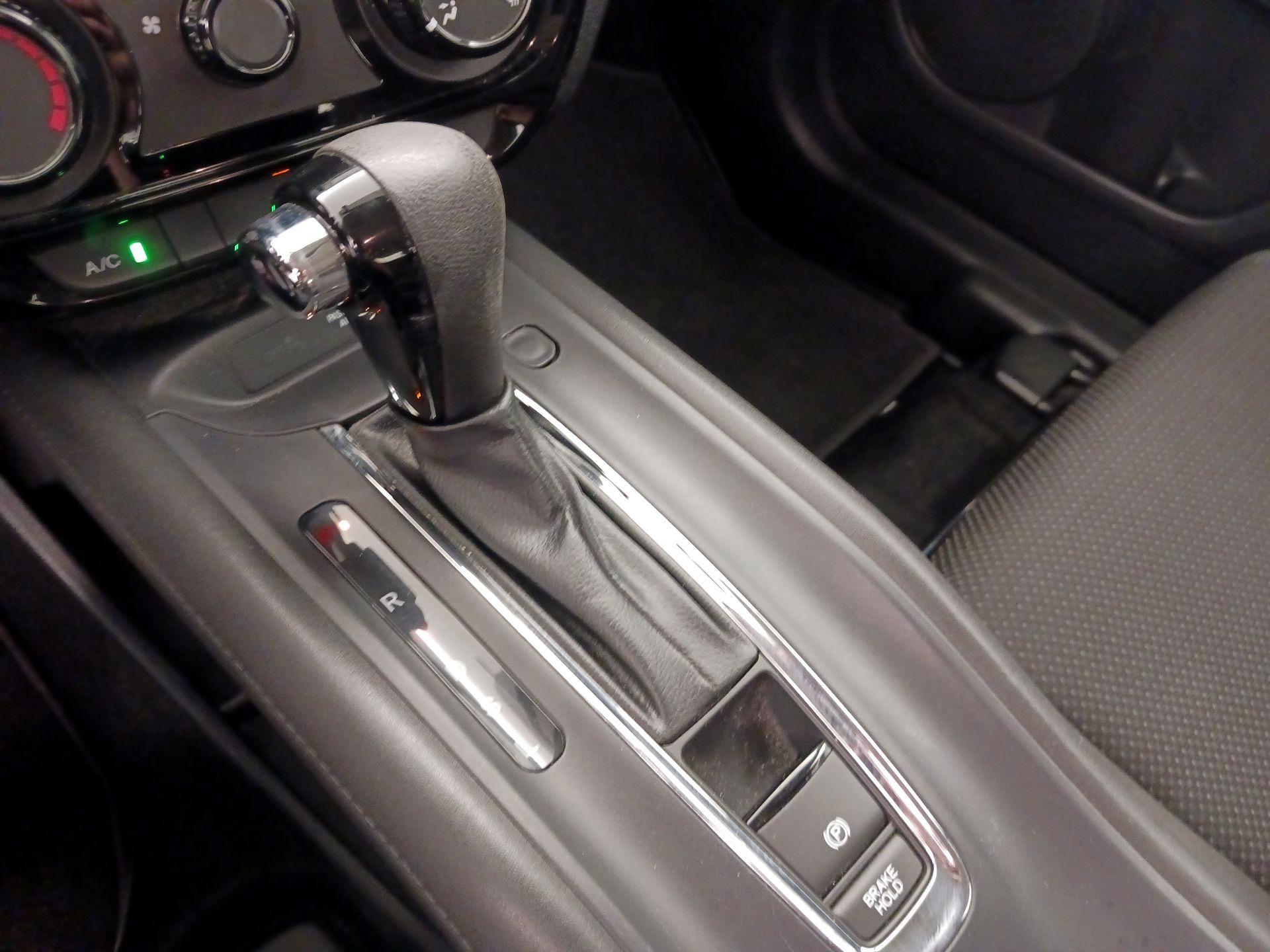 Thumbnail: 2021 Honda HR-V - 17