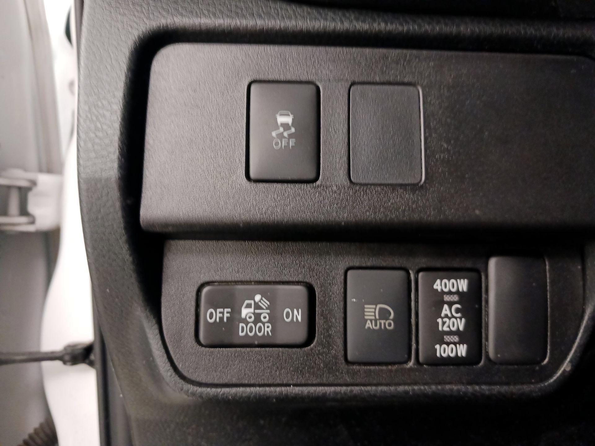 Thumbnail: 2021 Toyota Tacoma - 13