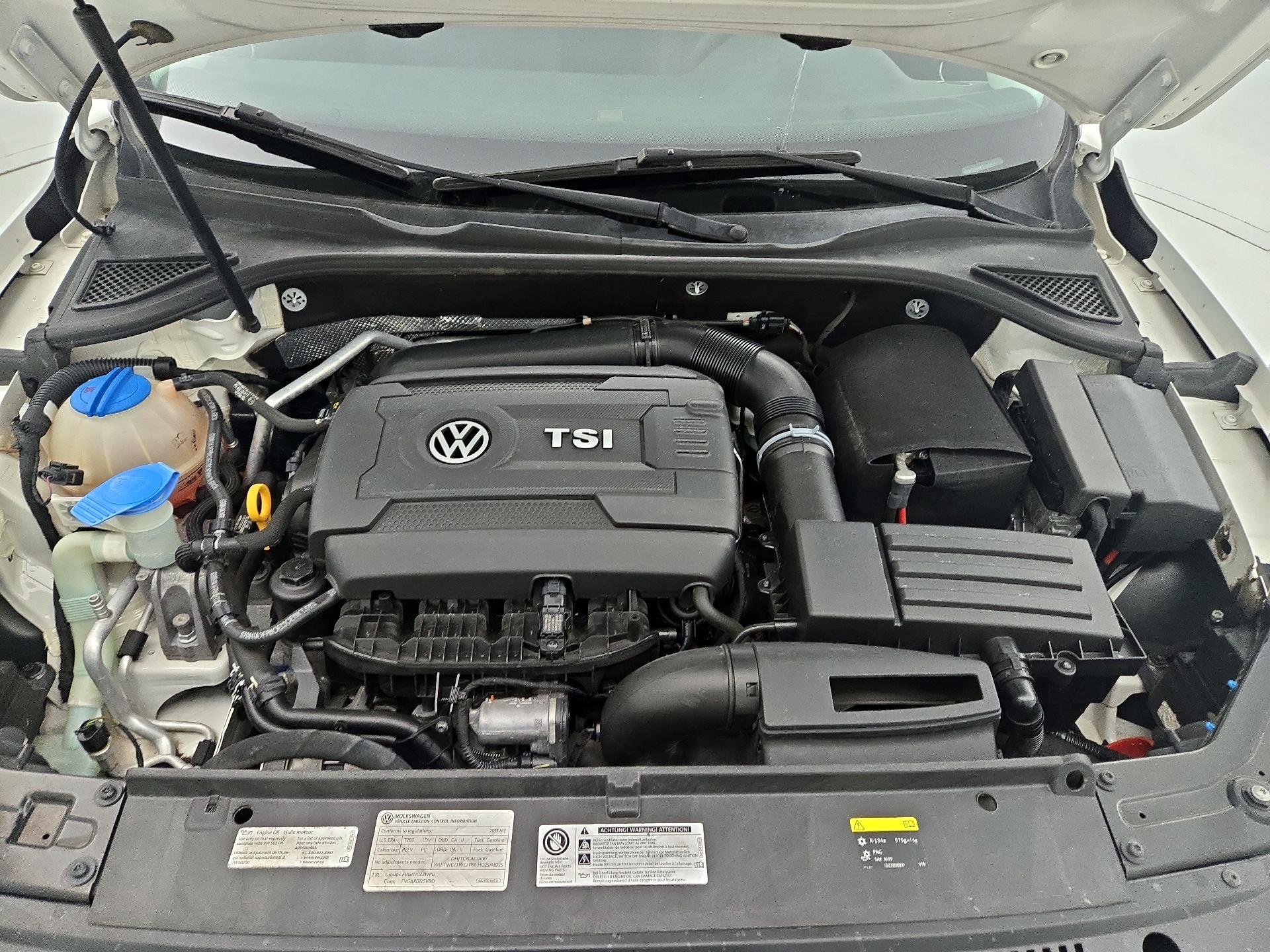 Thumbnail: 2015 Volkswagen Passat - 20