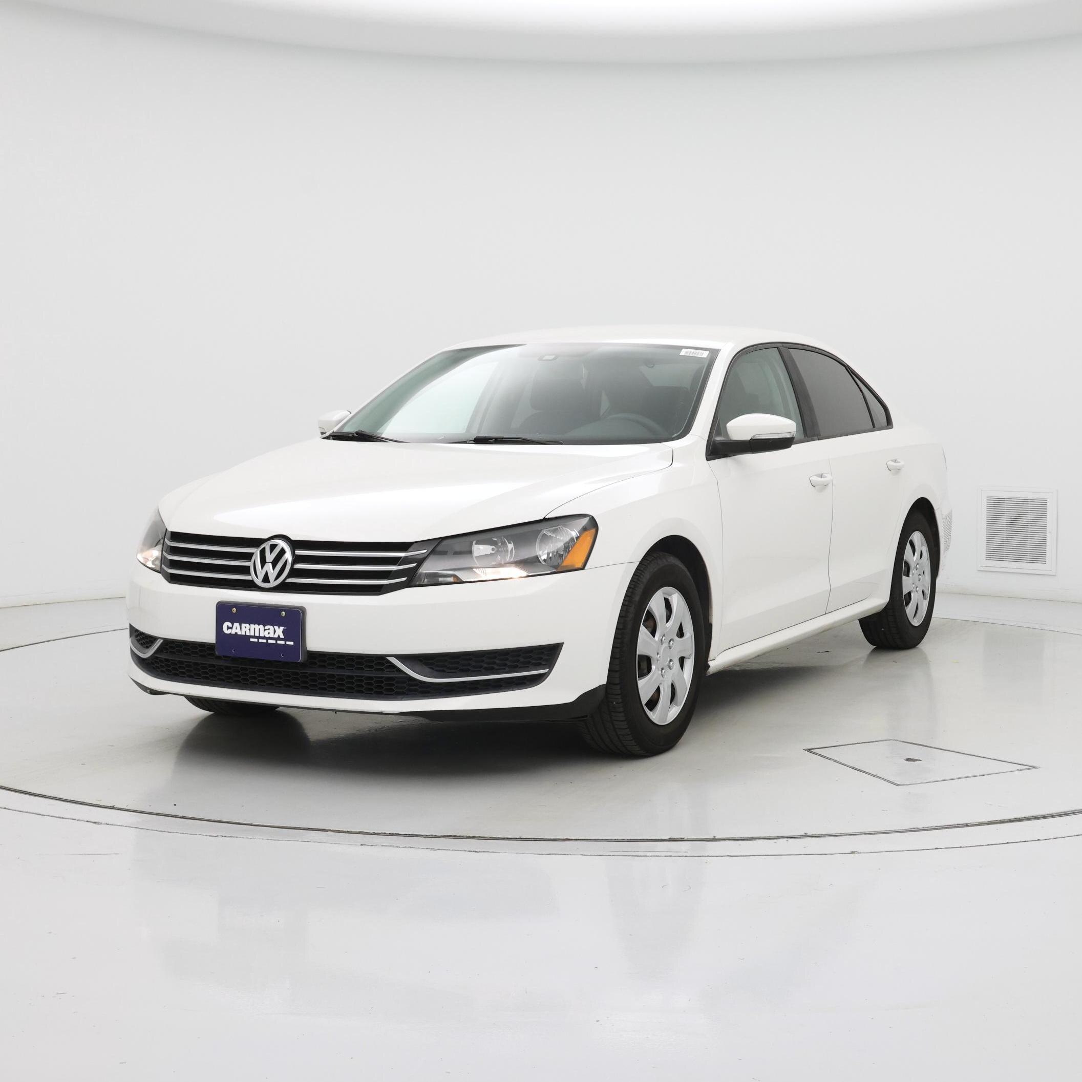 Thumbnail: 2015 Volkswagen Passat - 4