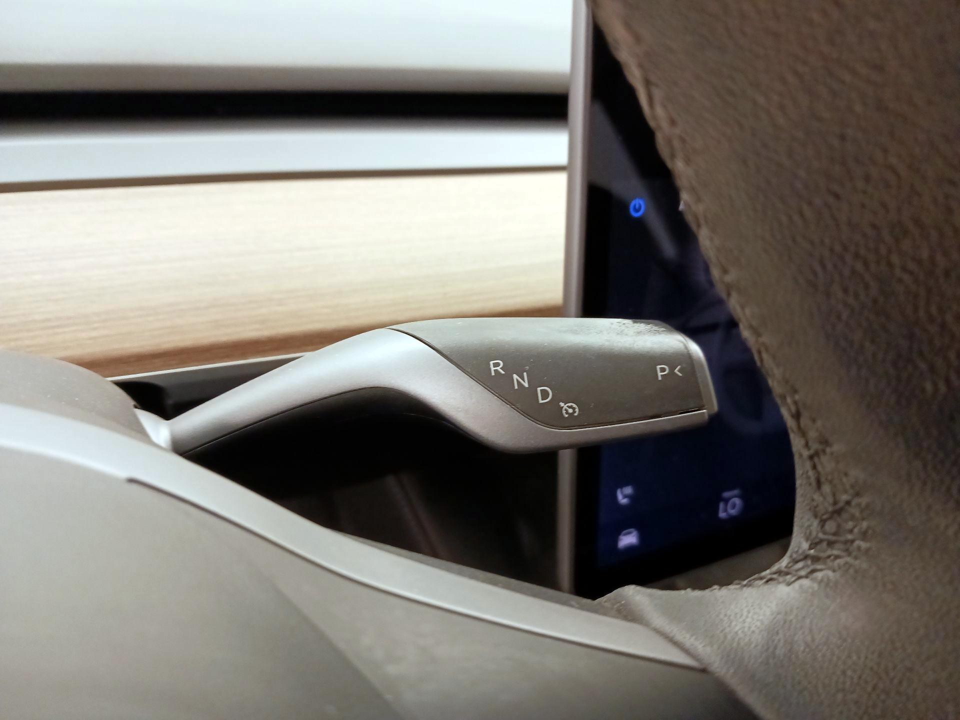 Thumbnail: 2021 Tesla Model 3 - 17