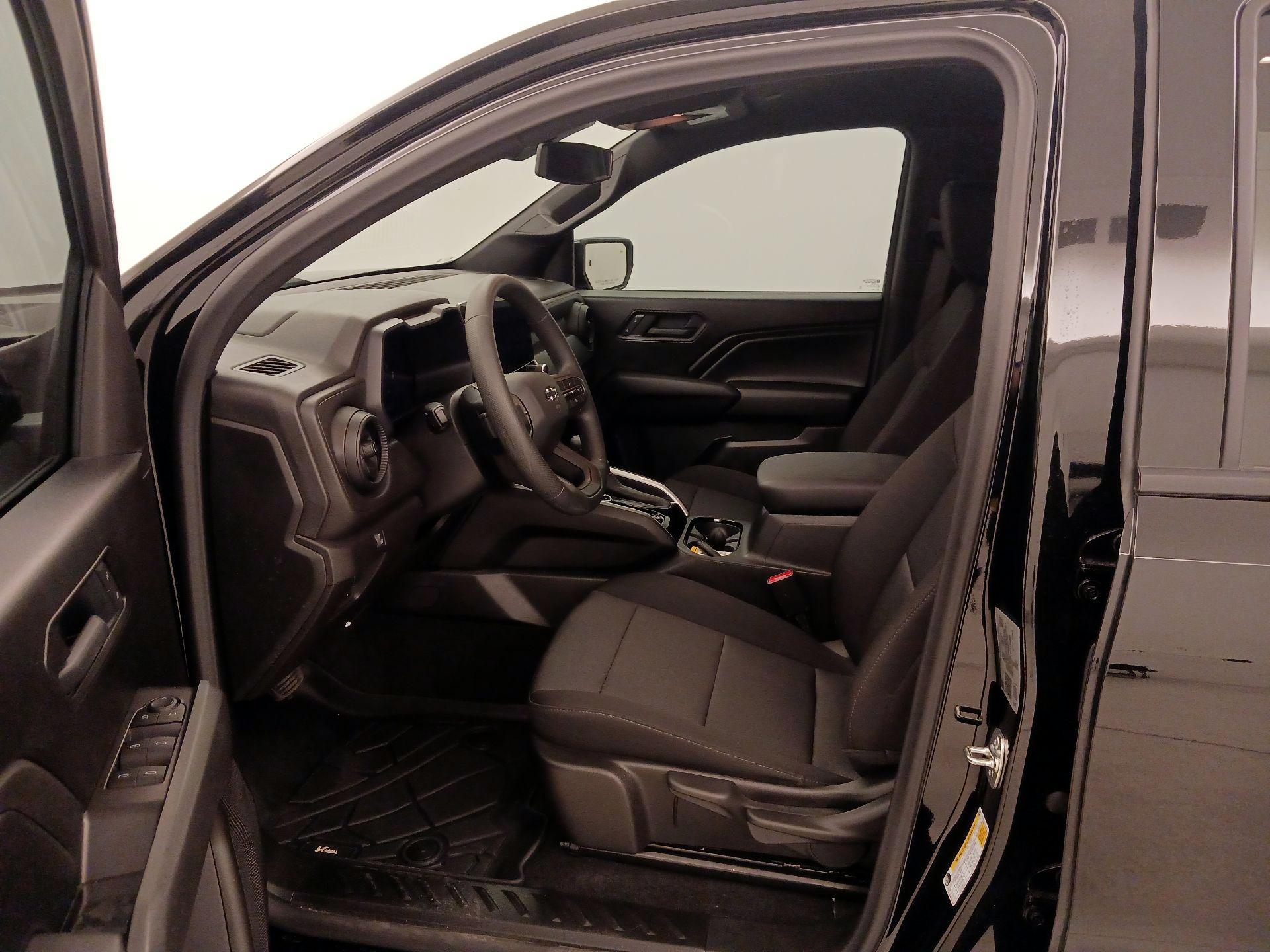 Thumbnail: 2026 Chevrolet Colorado - 11