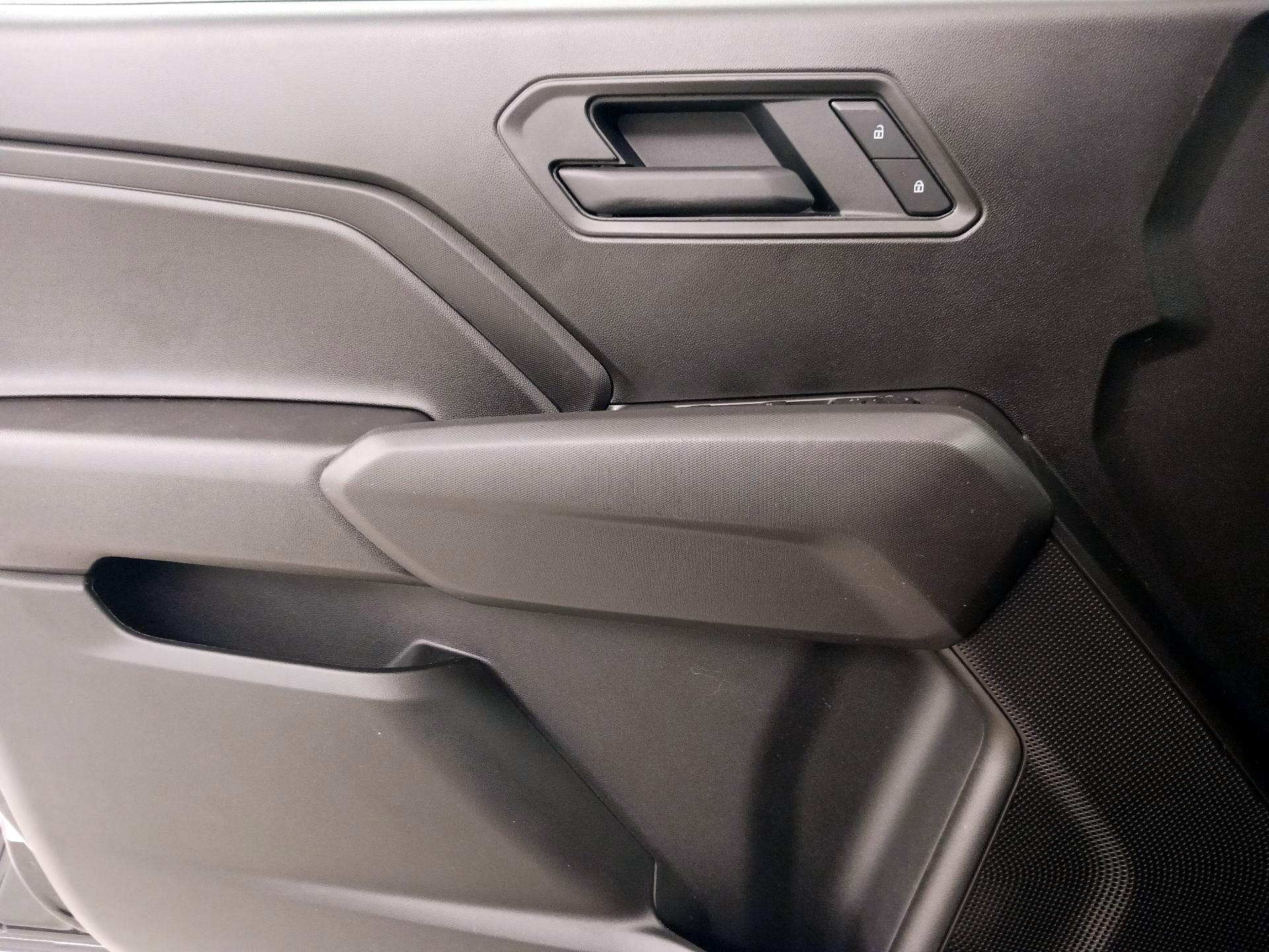 Thumbnail: 2026 Chevrolet Colorado - 12