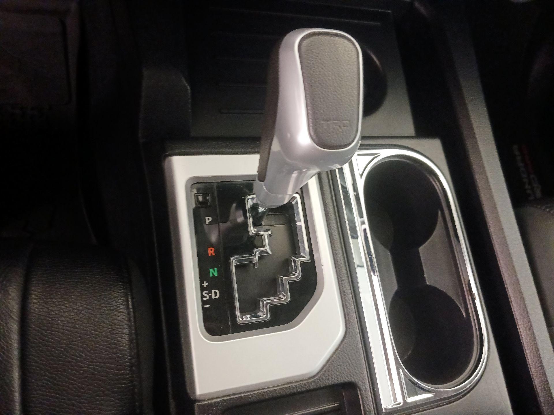 Thumbnail: 2021 Toyota Tundra - 18