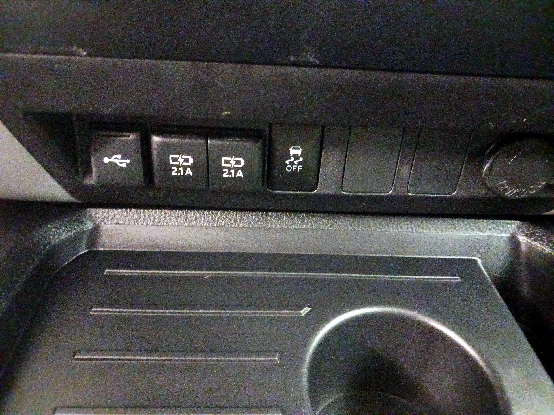 Thumbnail: 2021 Toyota Tundra - 19