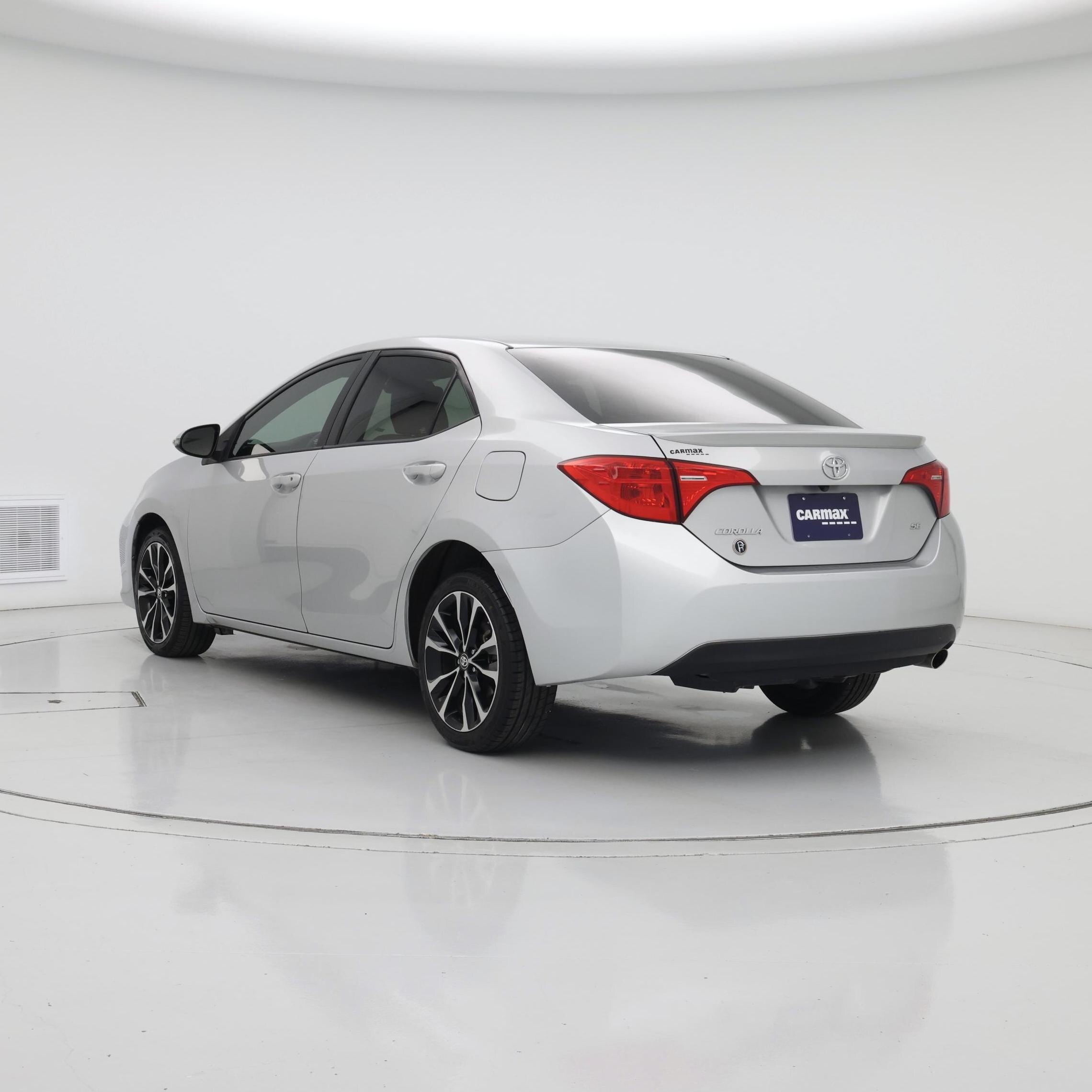 Thumbnail: 2017 Toyota Corolla - 2