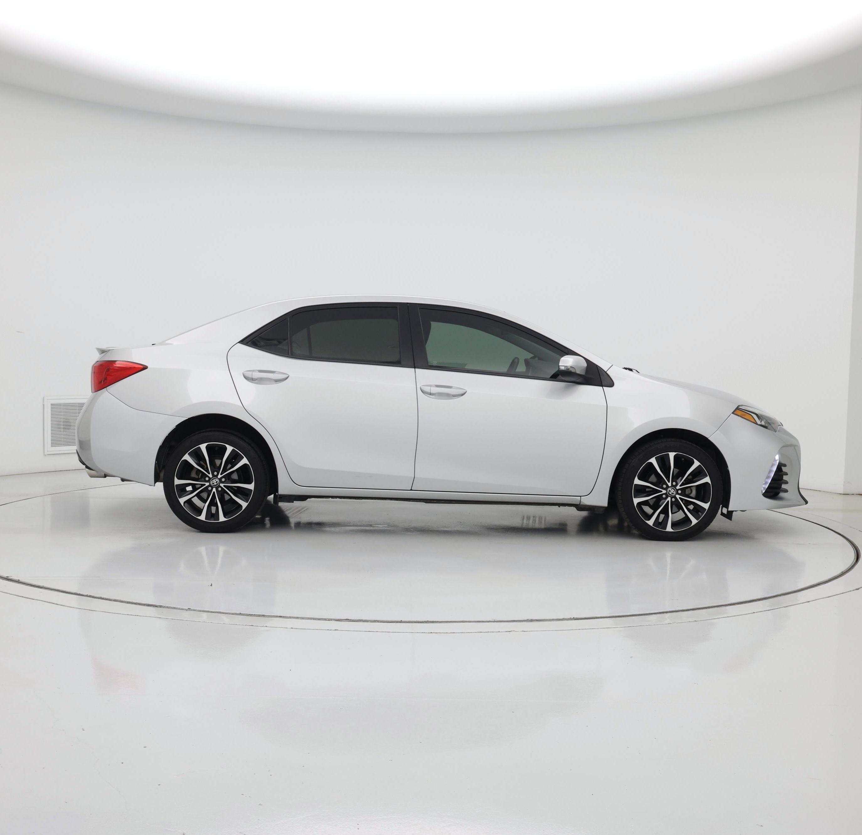 Thumbnail: 2017 Toyota Corolla - 7