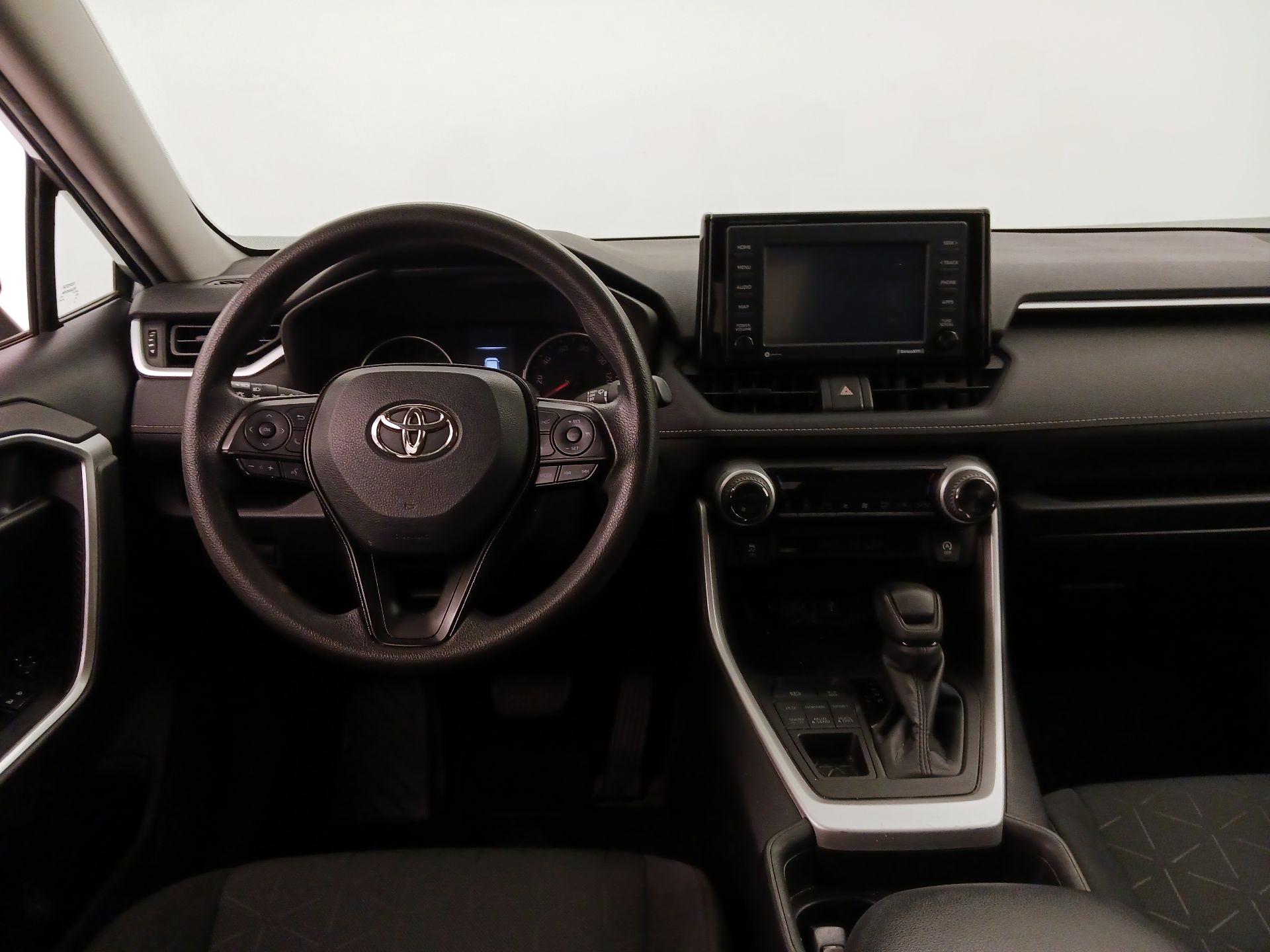 Thumbnail: 2021 Toyota RAV4 - 9