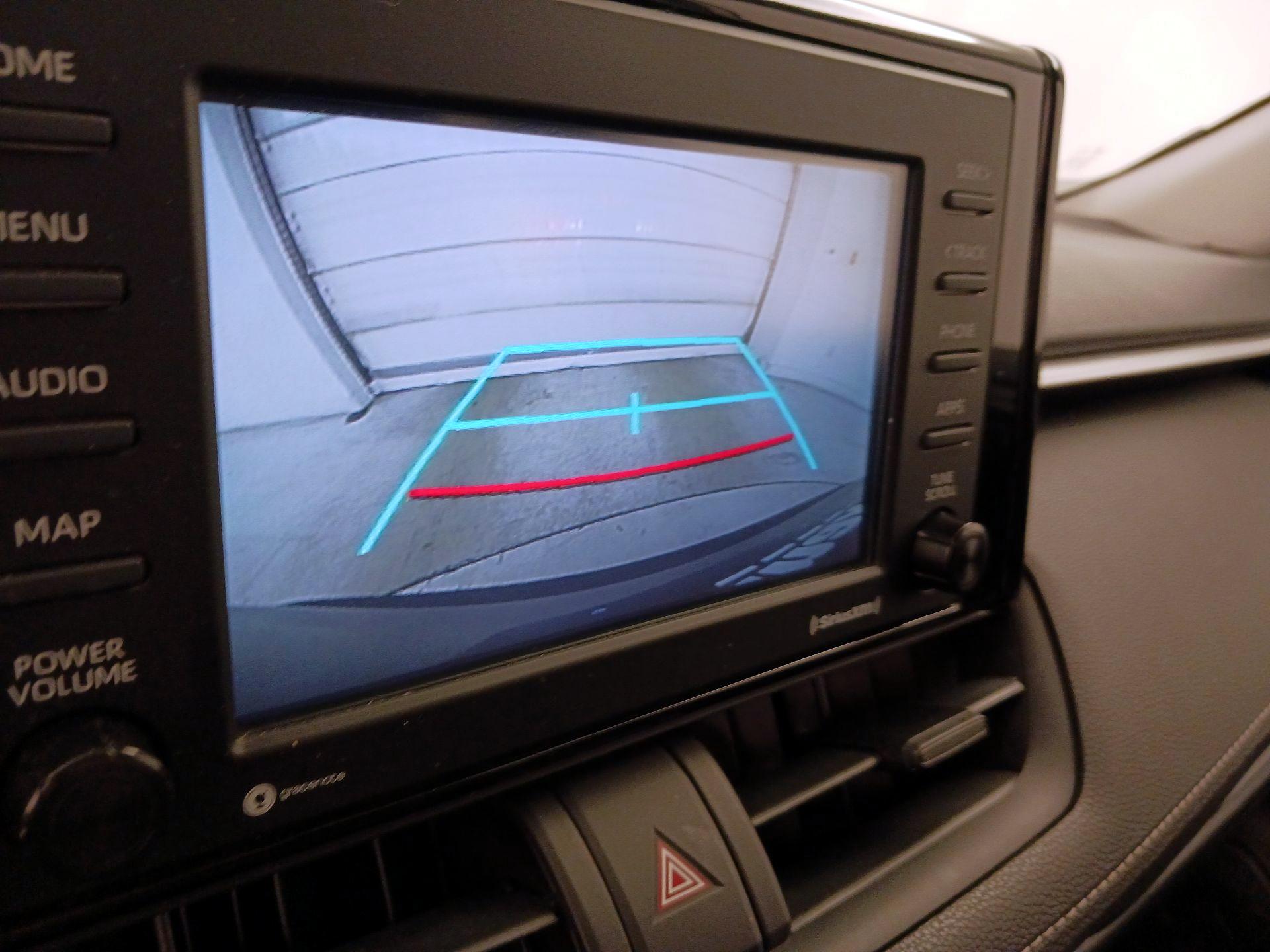 Thumbnail: 2021 Toyota RAV4 - 14