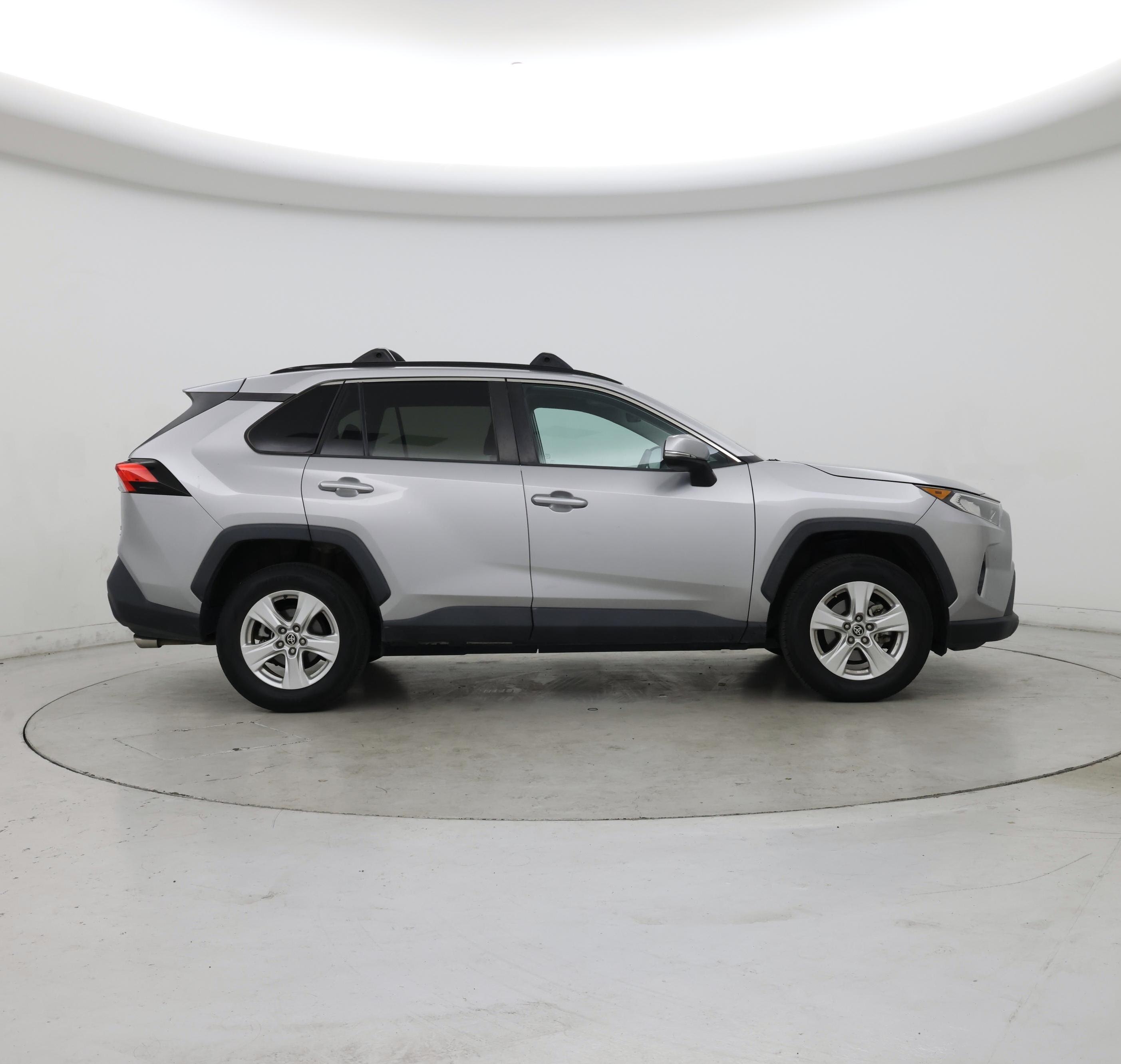 Thumbnail: 2021 Toyota RAV4 - 7