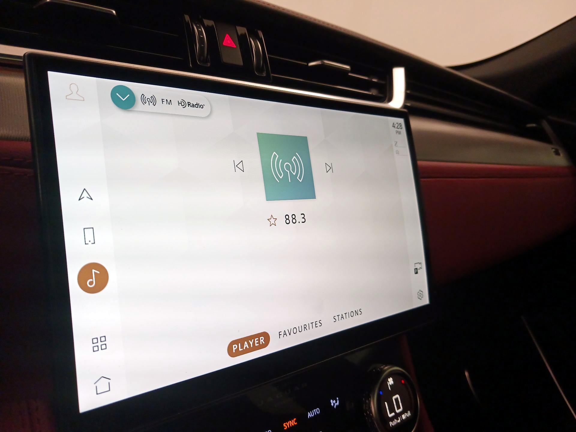 Thumbnail: 2021 Jaguar F-Pace - 16