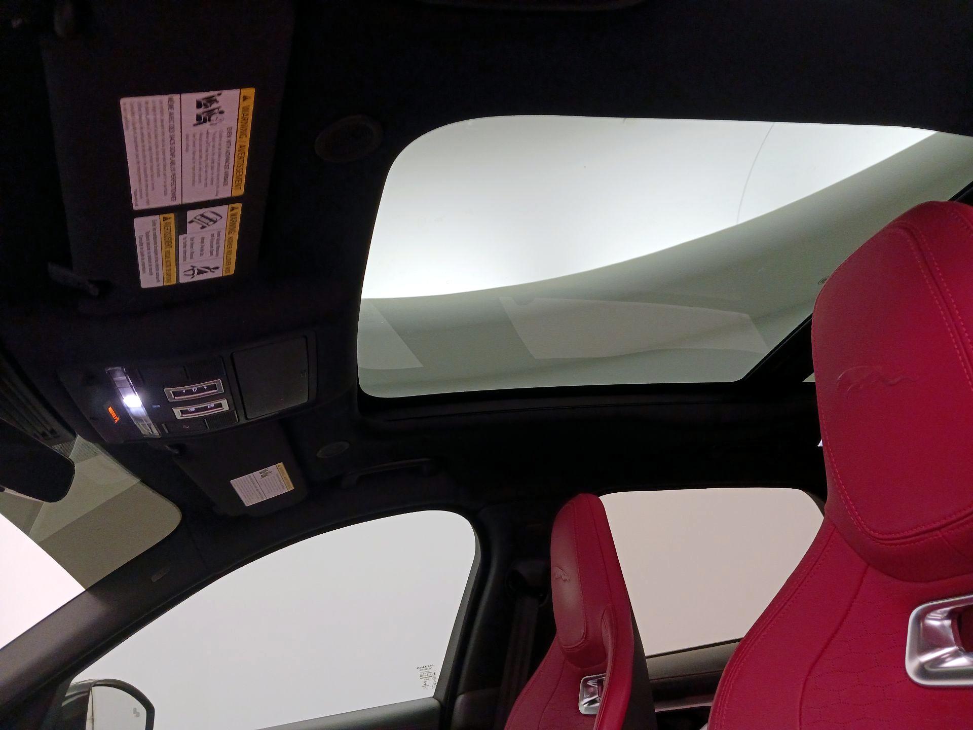 Thumbnail: 2021 Jaguar F-Pace - 19