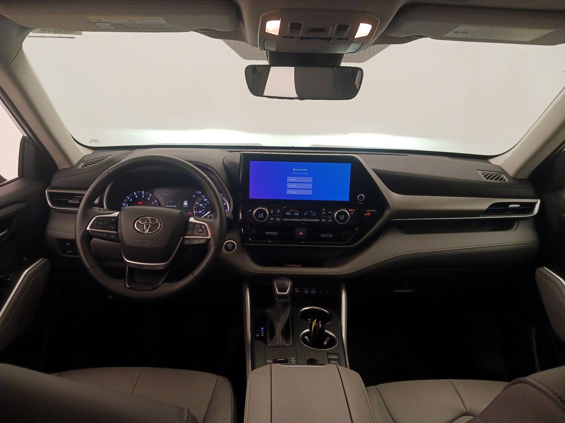 Thumbnail: 2024 Toyota Highlander - 9