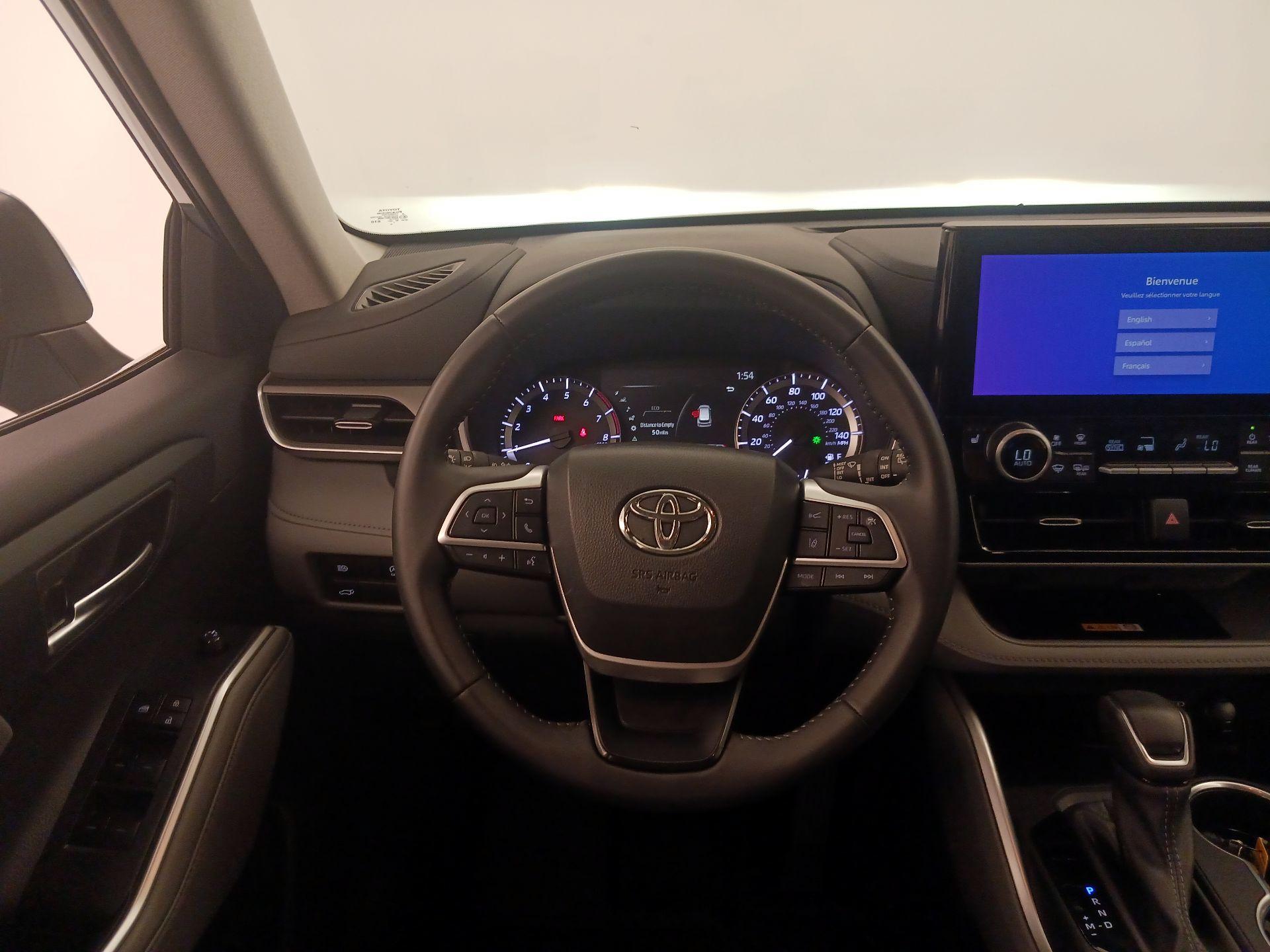 Thumbnail: 2024 Toyota Highlander - 10