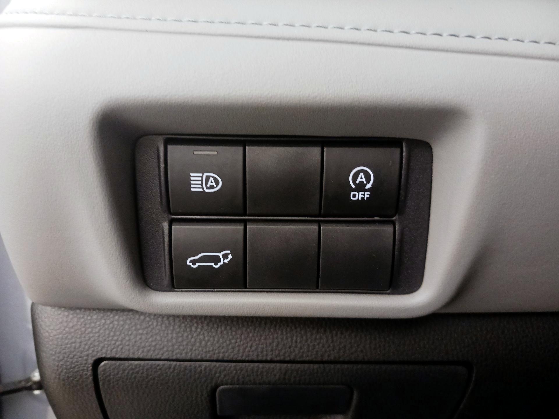 Thumbnail: 2024 Toyota Highlander - 13