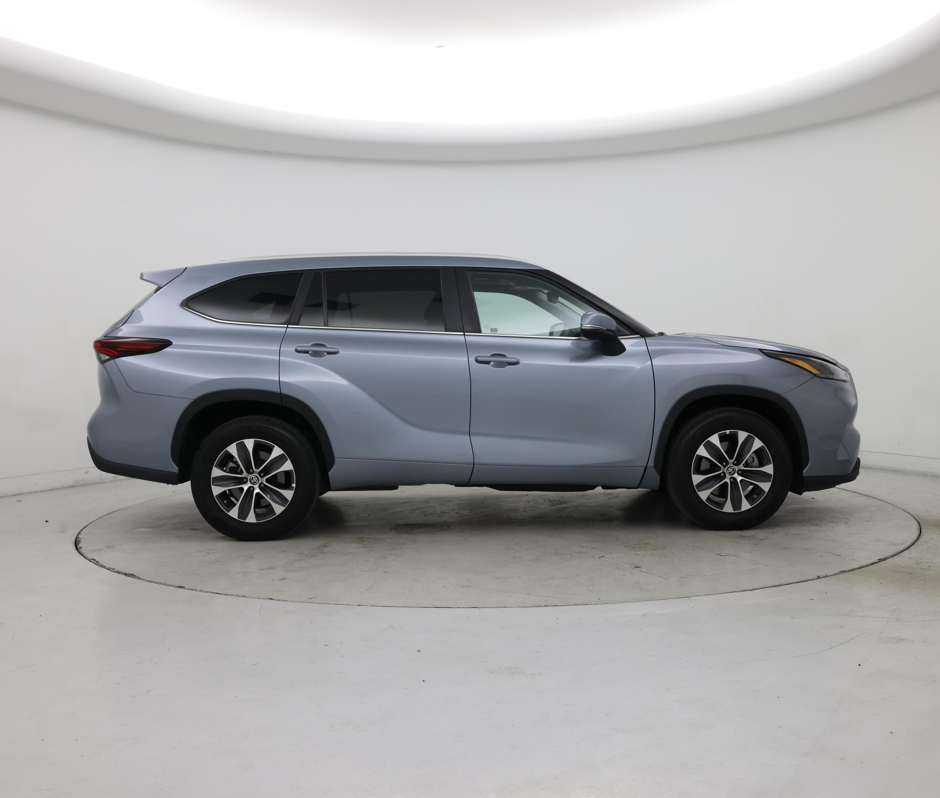 Thumbnail: 2024 Toyota Highlander - 7