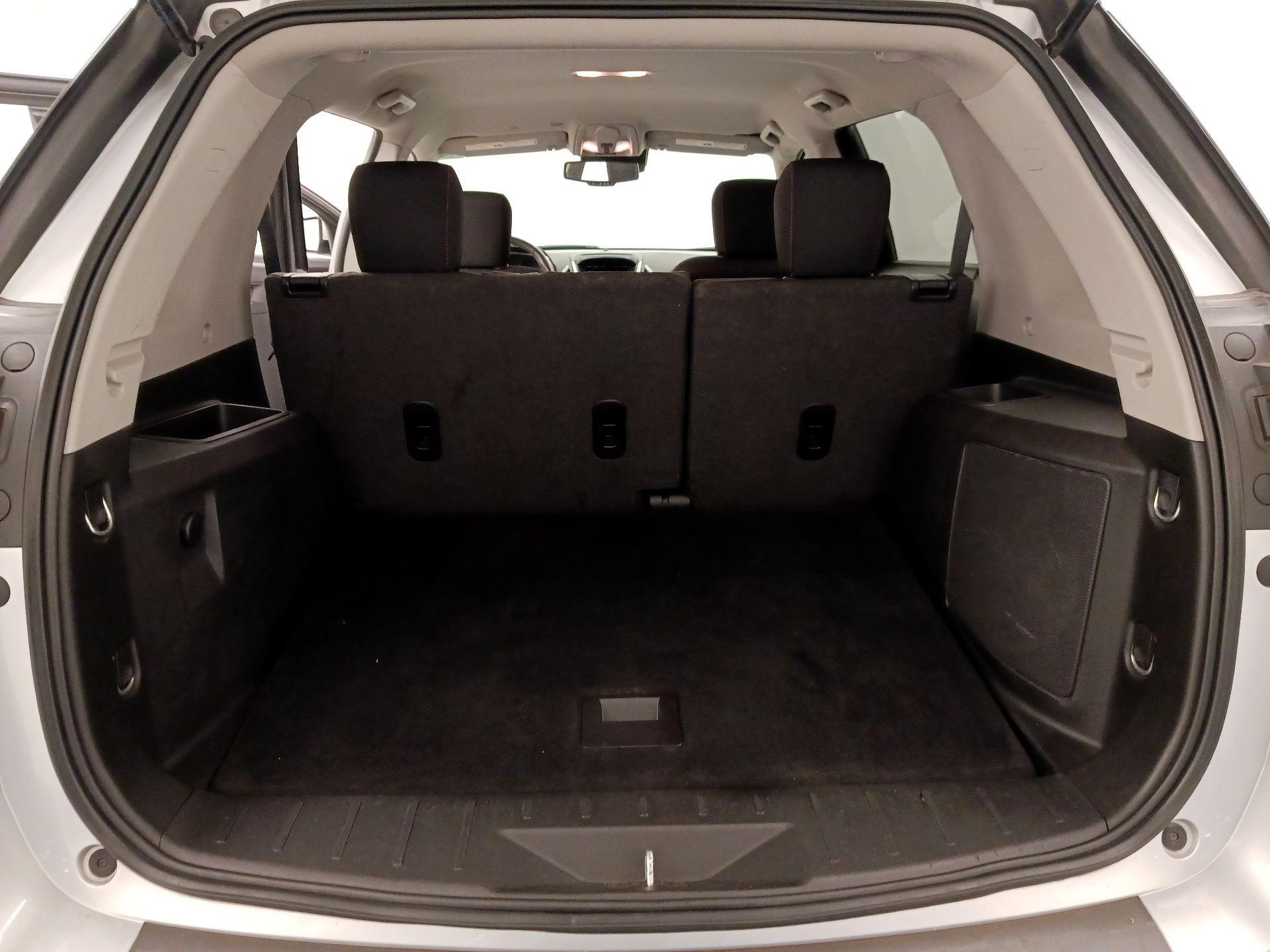 Thumbnail: 2017 GMC Terrain - 20