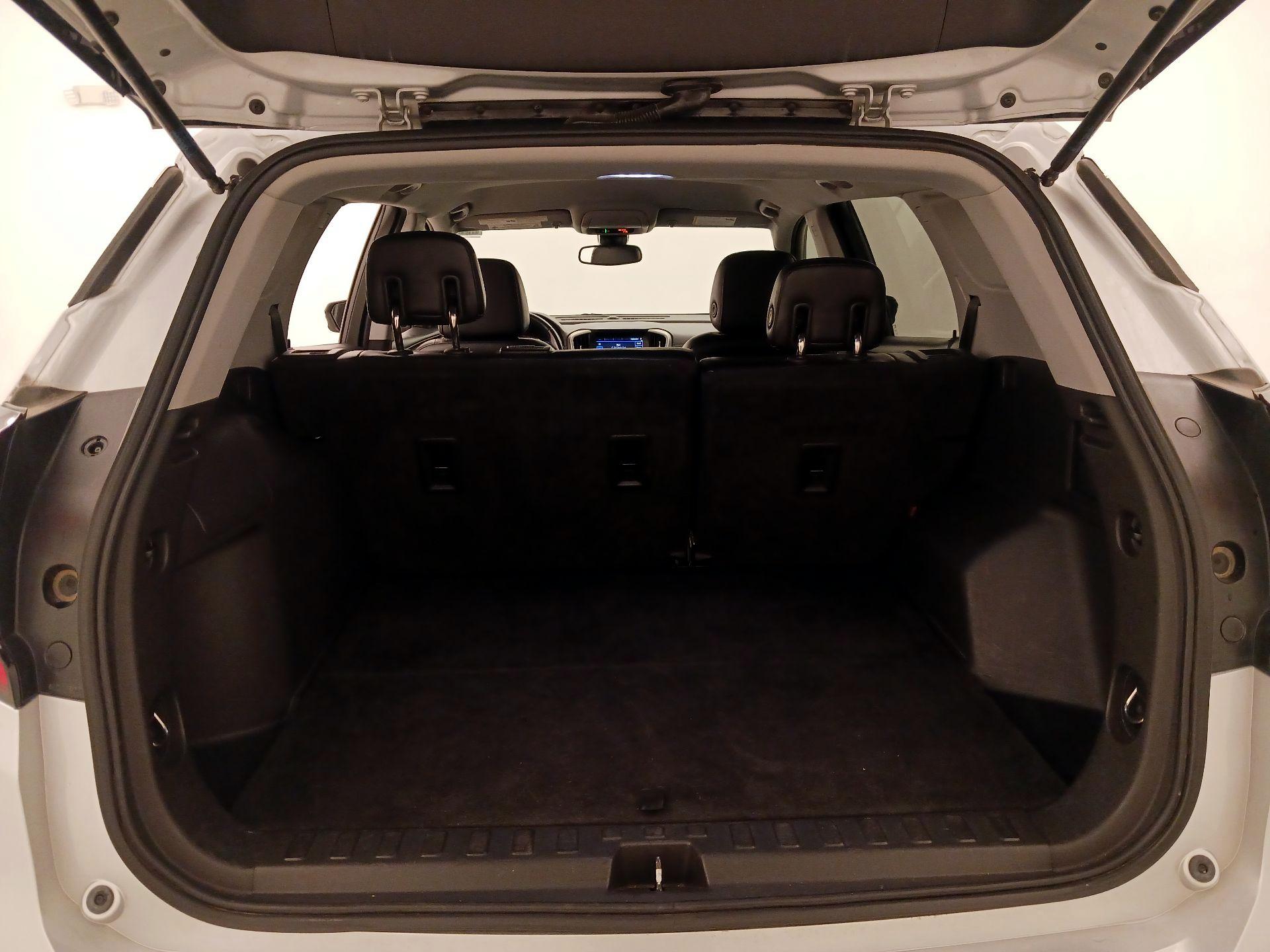 Thumbnail: 2020 GMC Terrain - 20